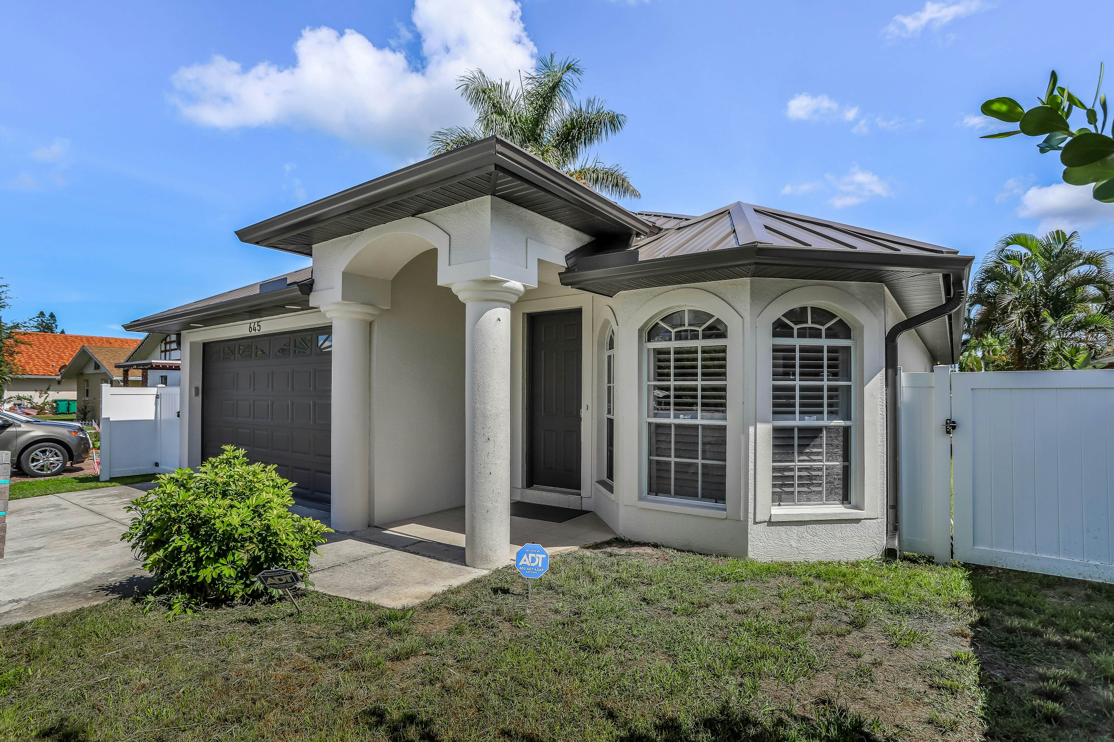 Vanderbilt Aqua Vista