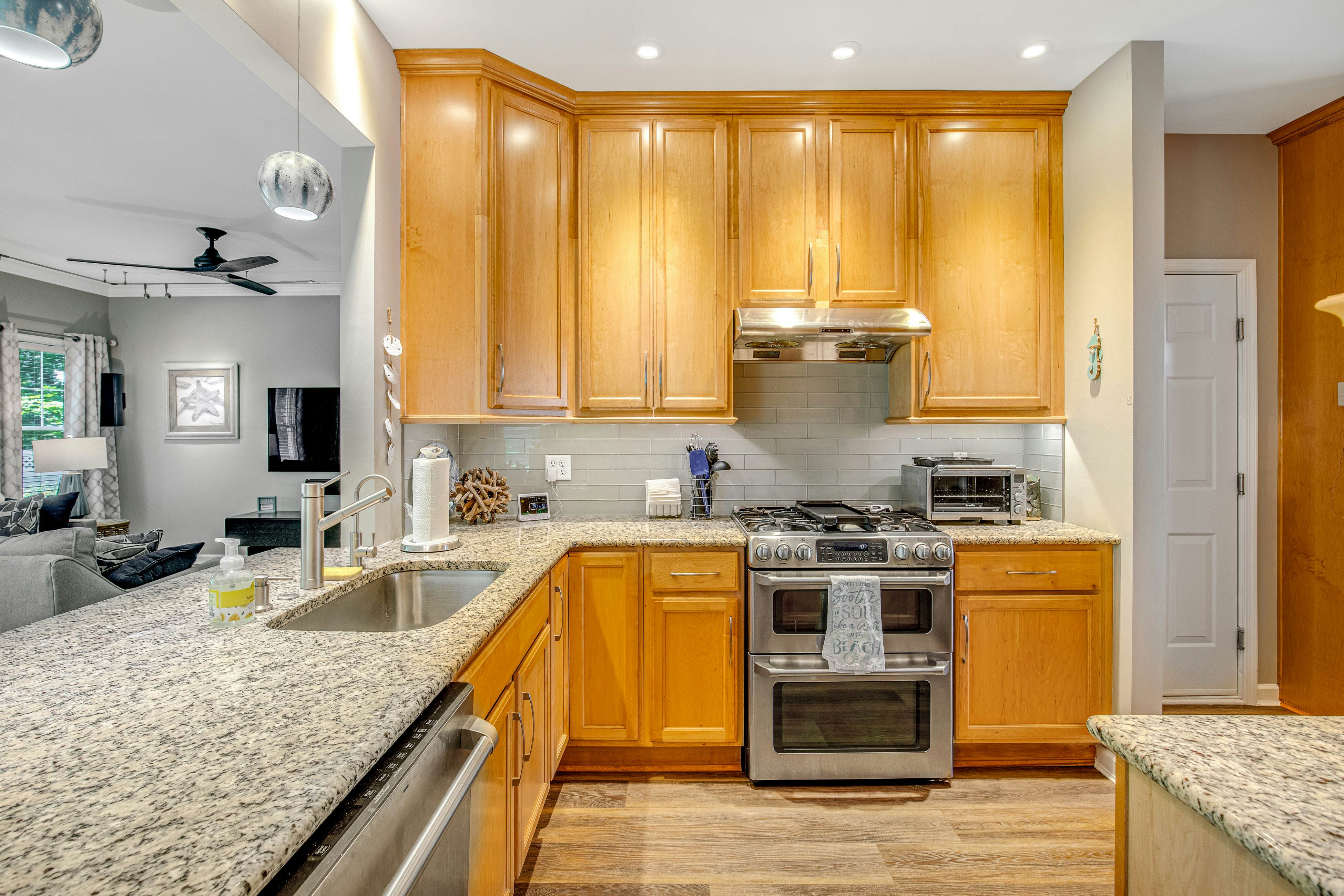 Oyster Bay Villas 37500 Kaitlyn Dr, Unit 23 3 BD Rehoboth Beach, DE Vacation Rental Vacasa