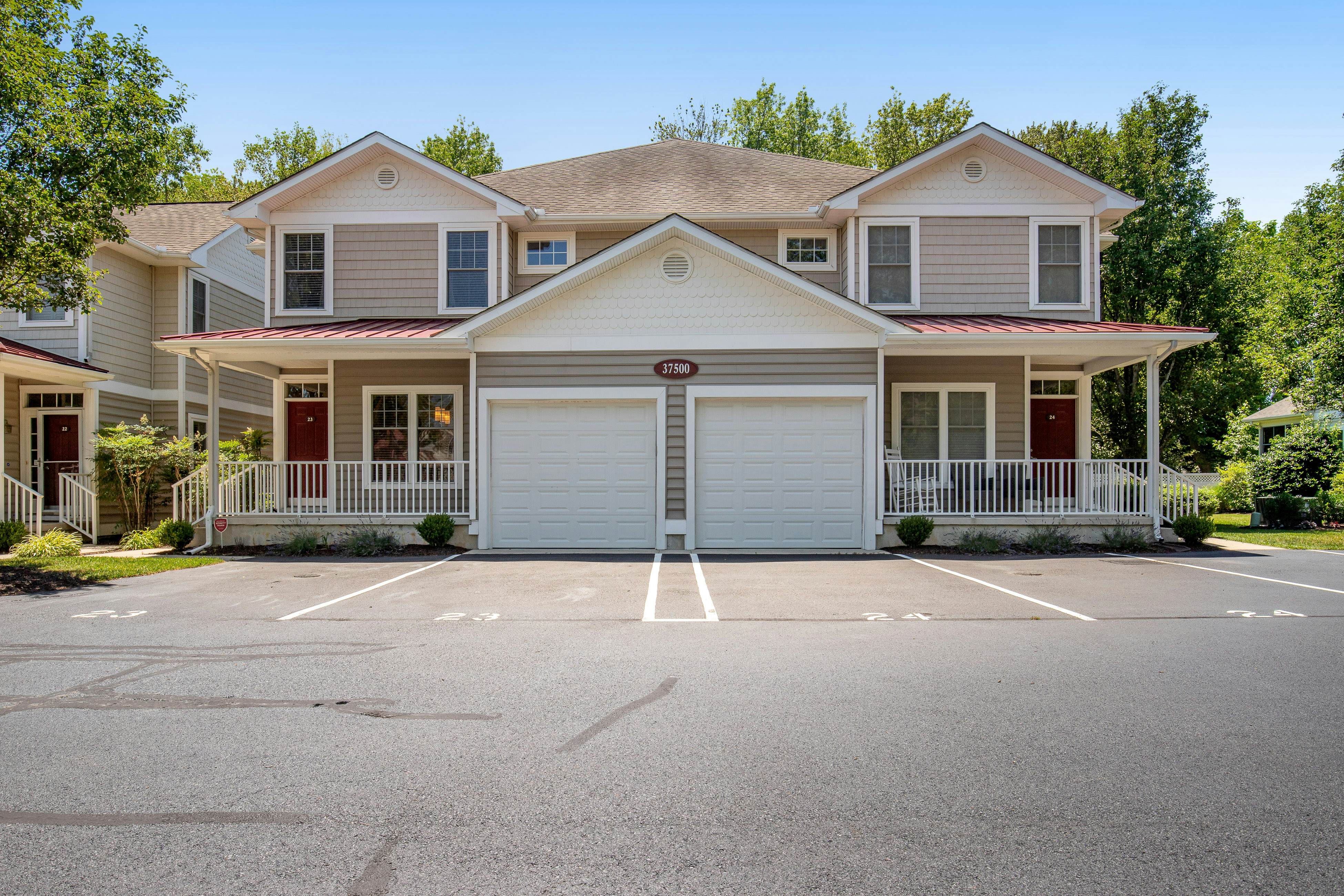 Oyster Bay Villas 37500 Kaitlyn Dr, Unit 23 3 BD Rehoboth Beach, DE Vacation Rental Vacasa