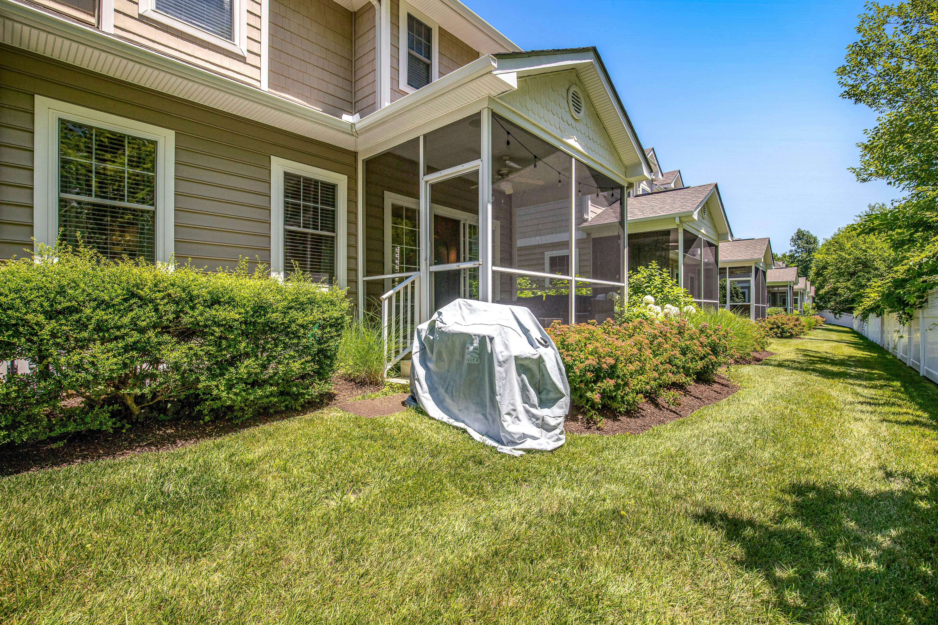 Oyster Bay Villas - 37500 Kaitlyn Dr, Unit #23