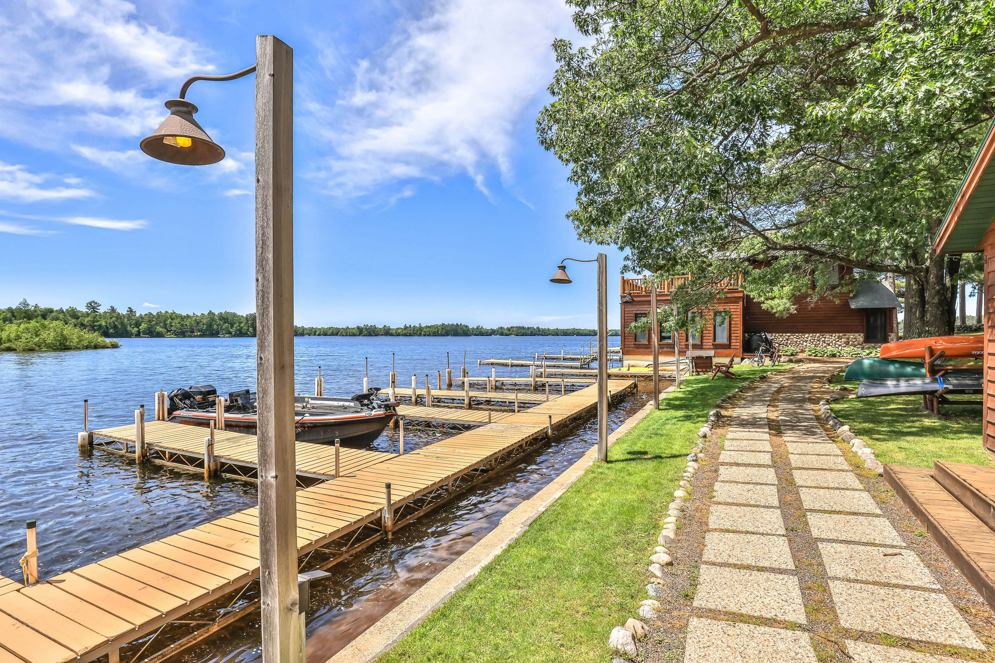 Chippewa Retreat - Lair