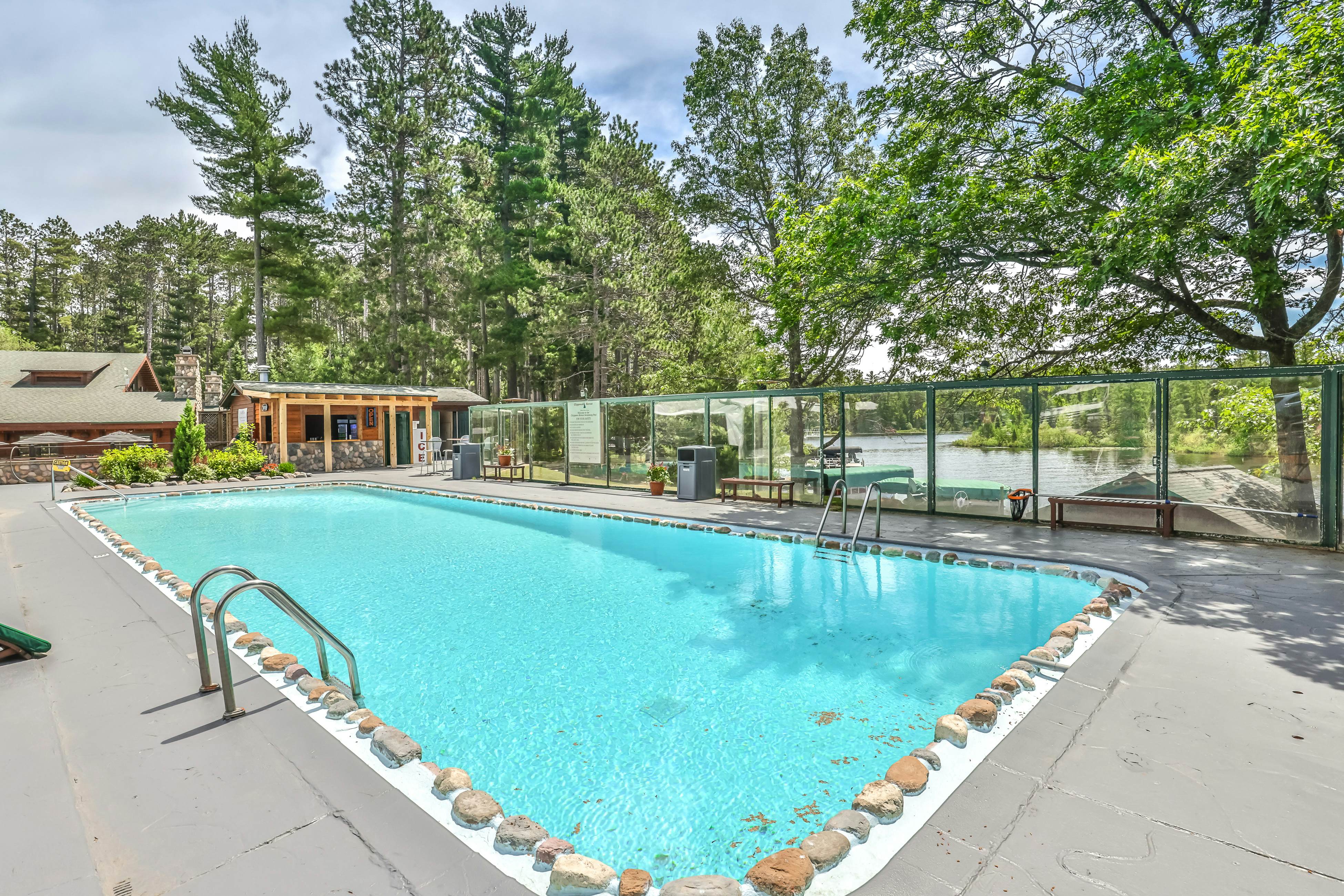 Chippewa Retreat - Lair