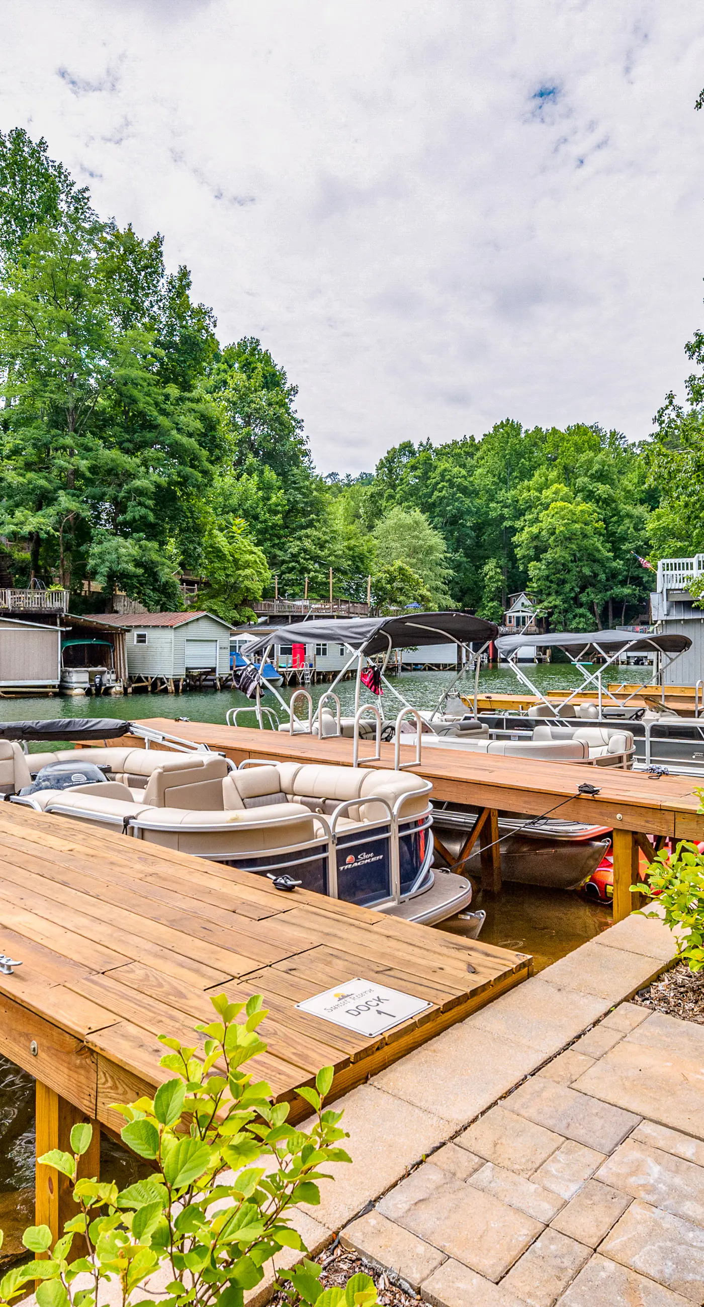 The Bentley At Lake Lure 5 BD Lake Lure, NC Vacation Rental Vacasa