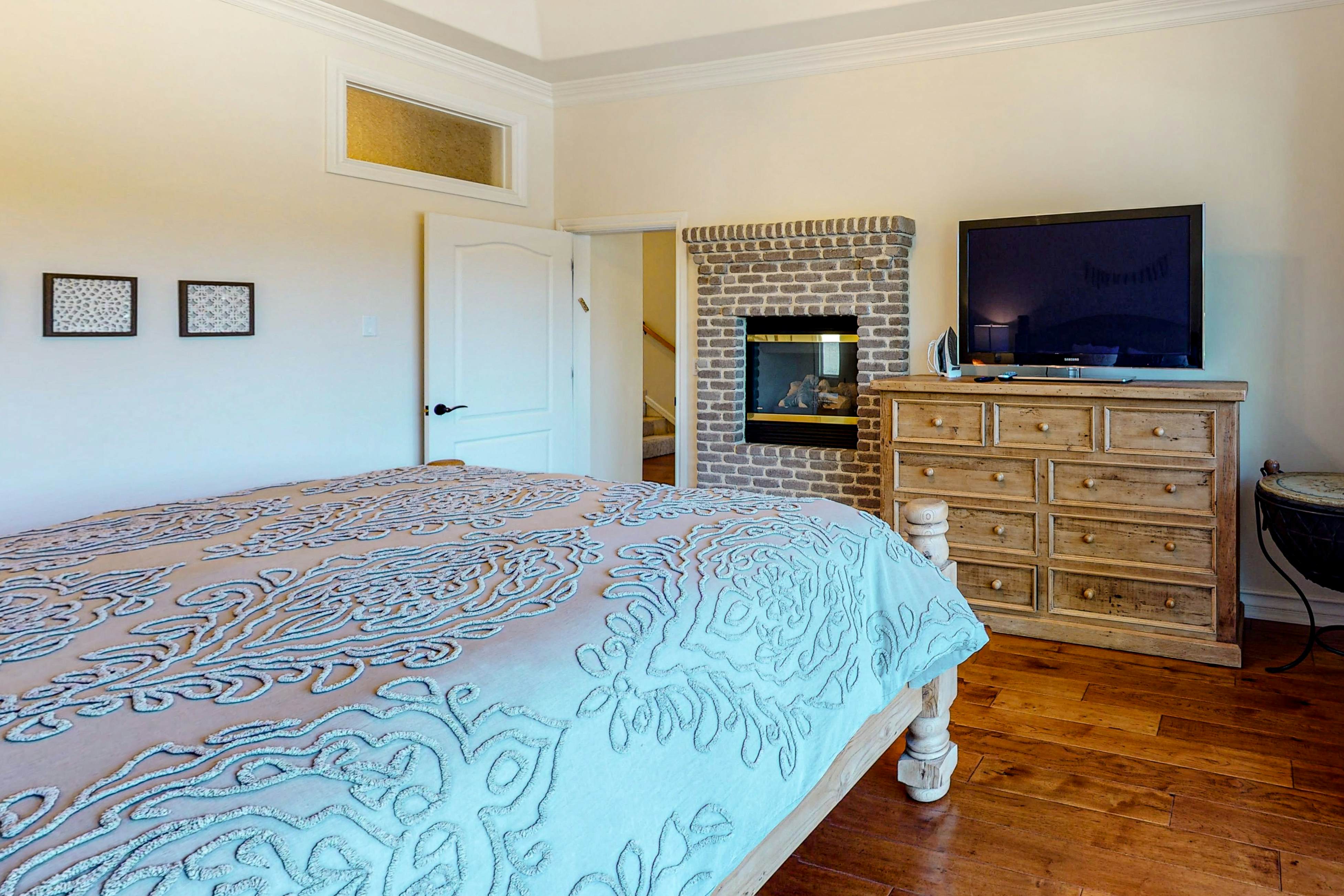 Bayfront Beauty - Main