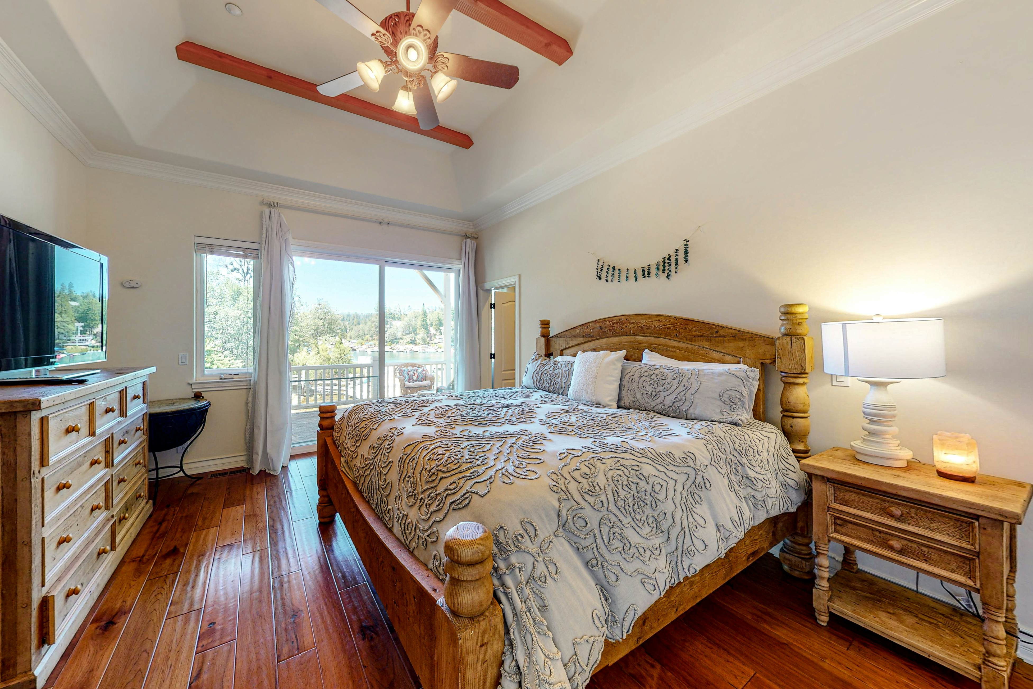 Bayfront Beauty - Main