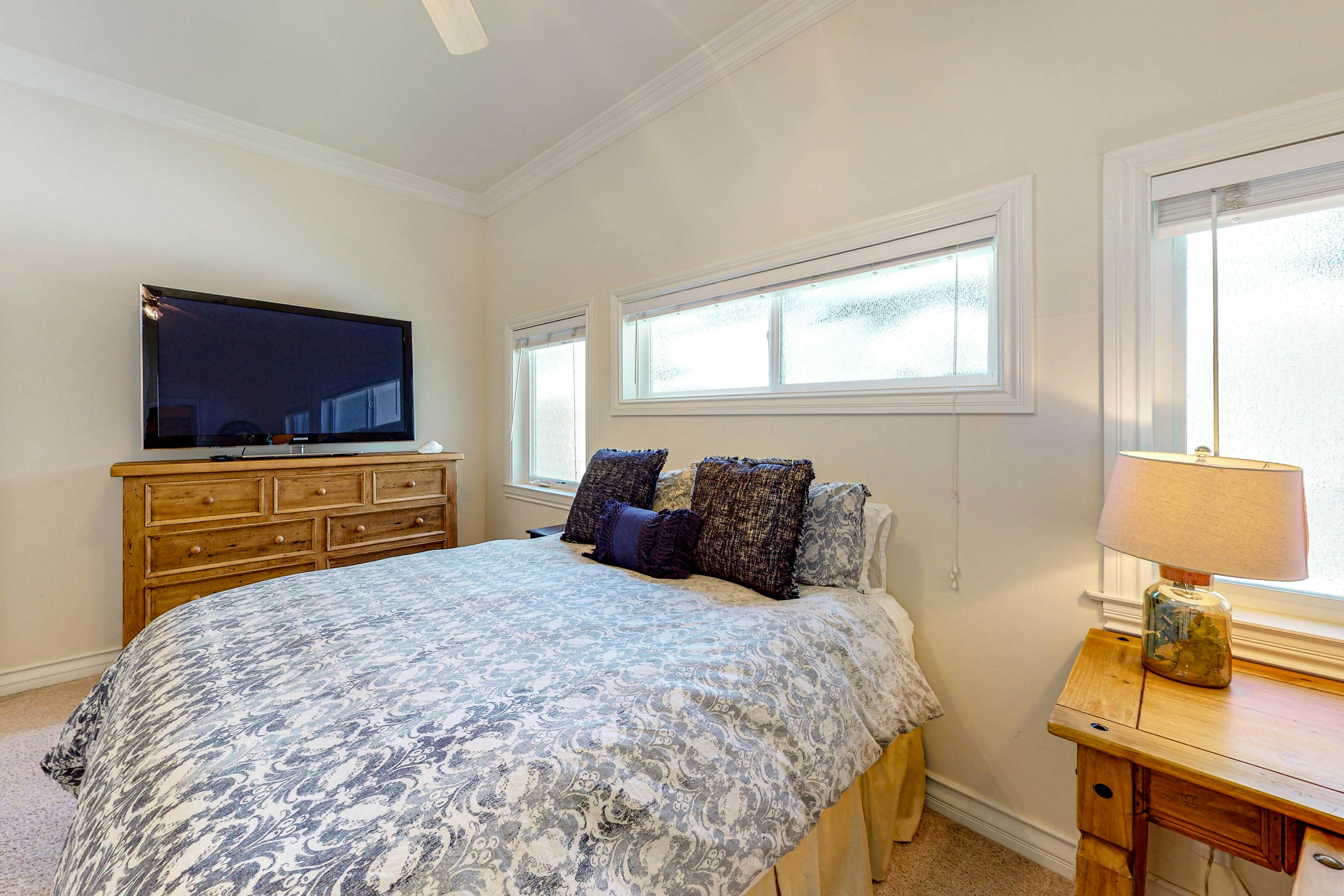 Bayfront Beauty - Main