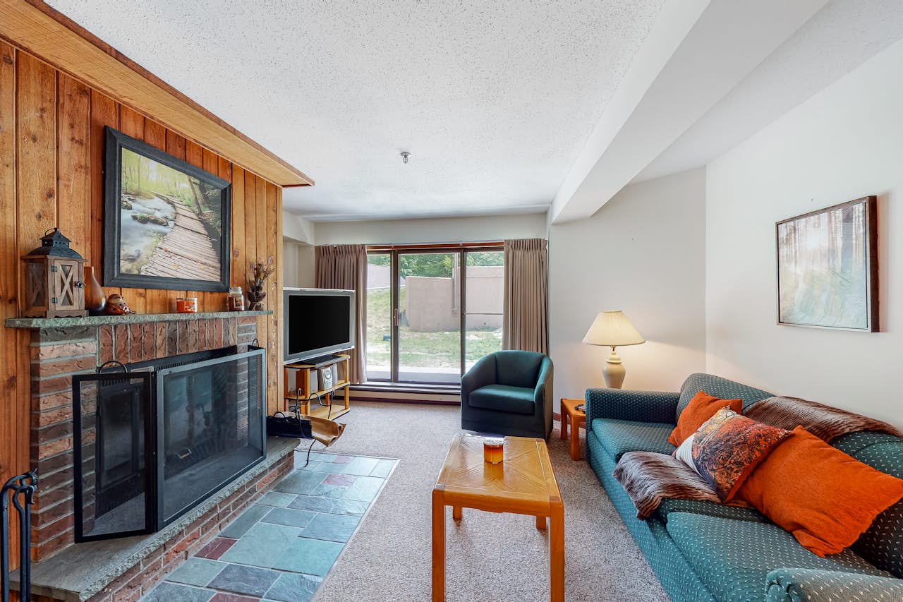 Mountain Green 3A15 1 BD Killington, VT Vacation Rental Vacasa