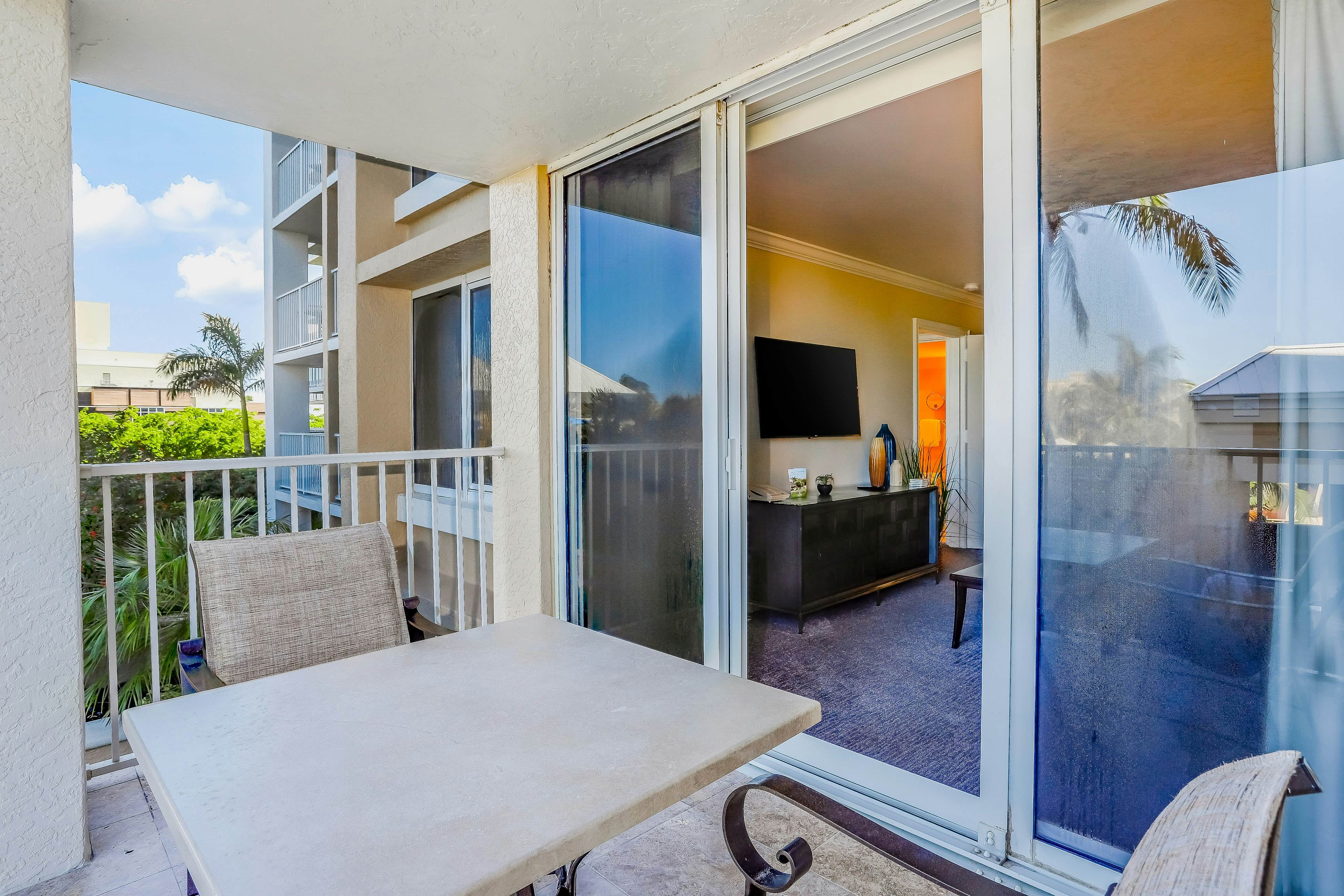 Marco Beach Ocean Resort Condominiums #607