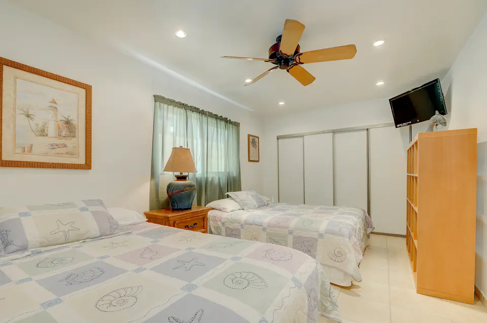 Mike's Place at the Beach 2 BD Vacation Rental in San Diego, CA Vacasa