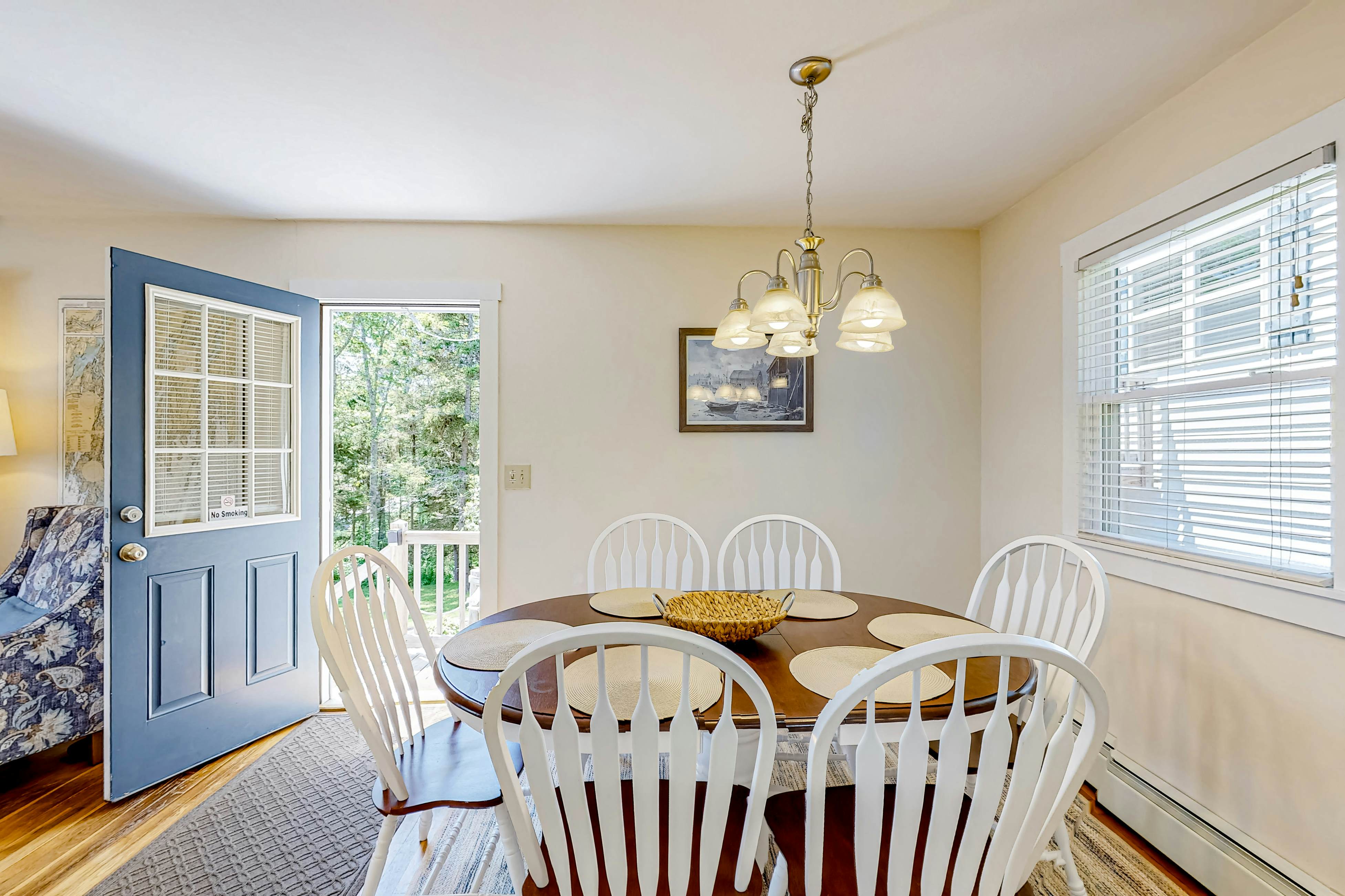 Barretts Watch Main House and Apartment