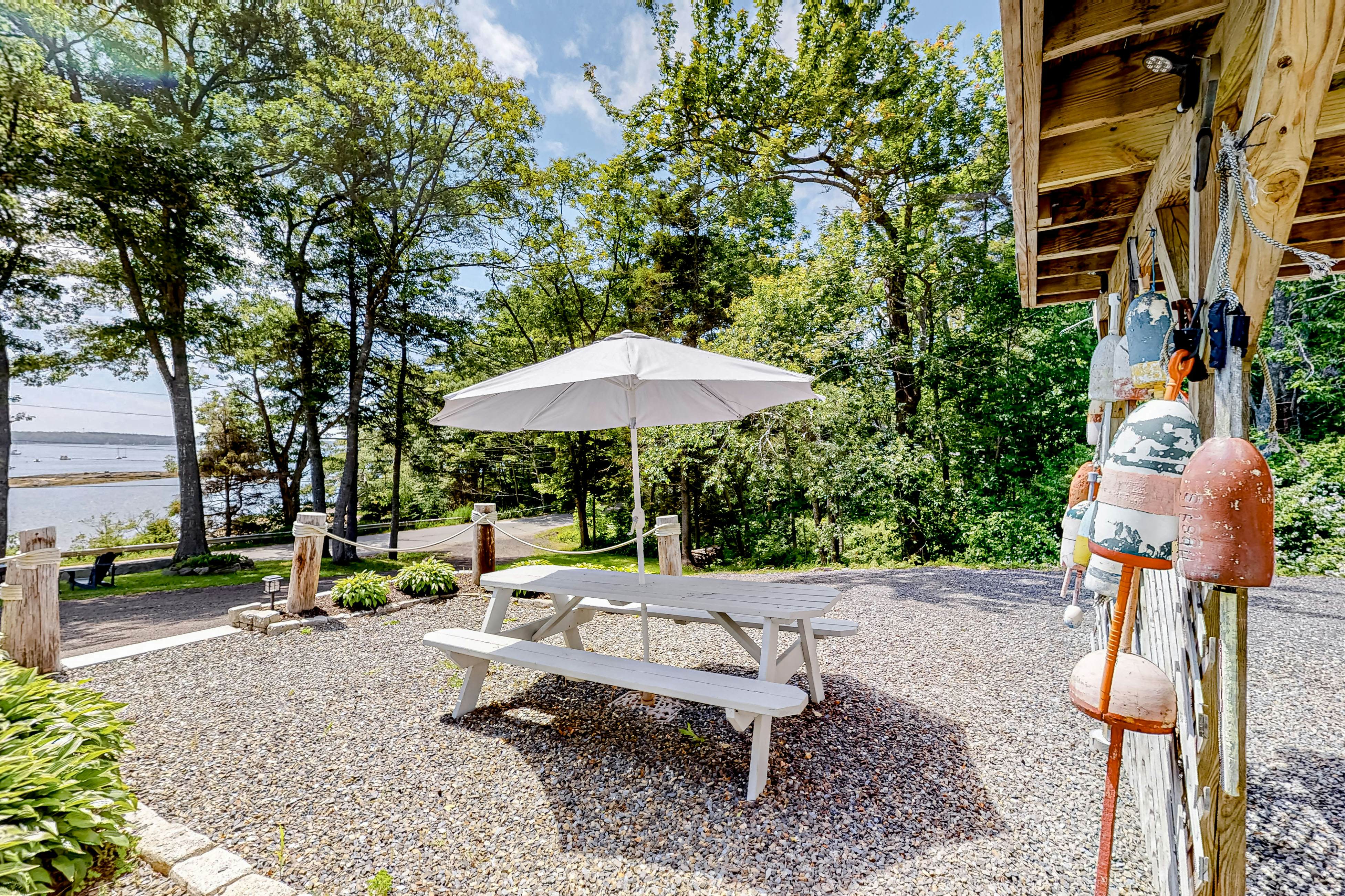 Barretts Watch Main House and Apartment