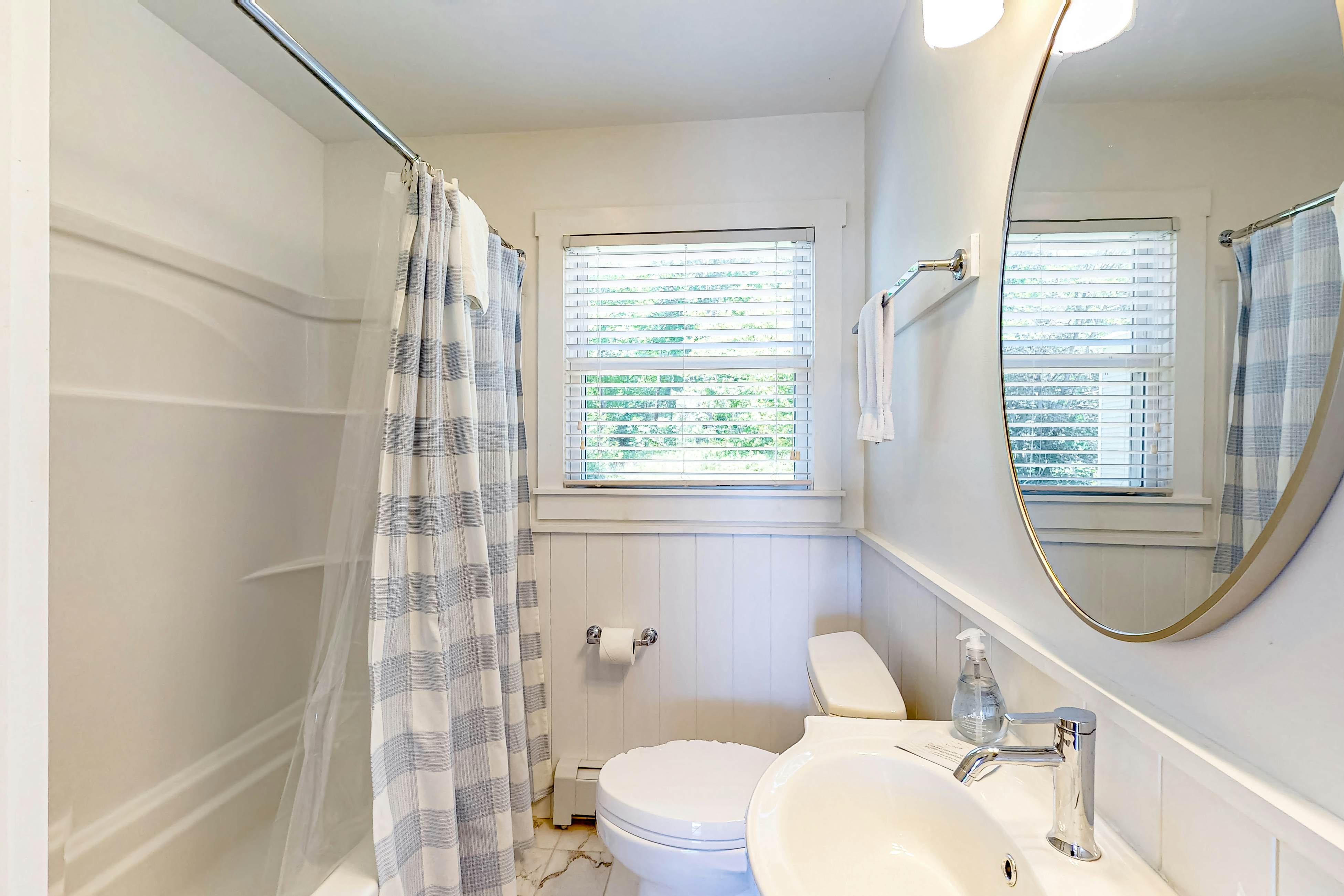 Barretts Watch Main House and Apartment