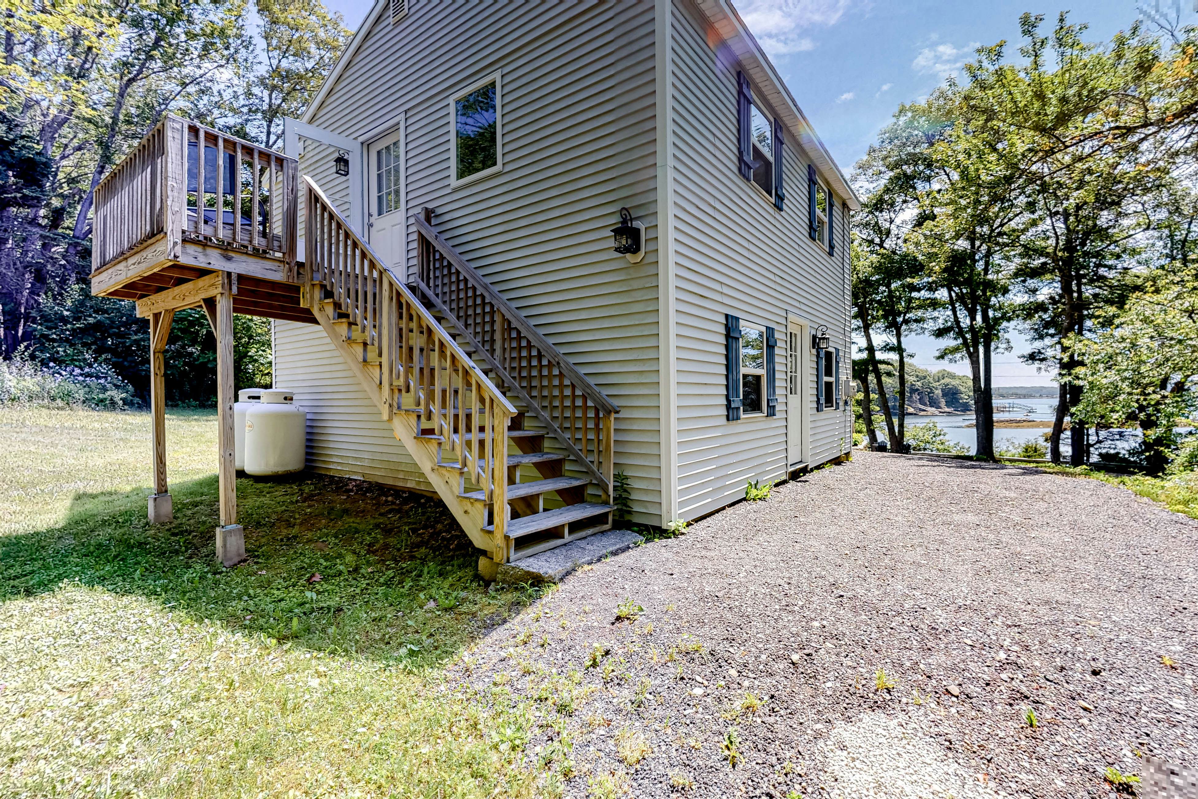 Barretts Watch Main House and Apartment