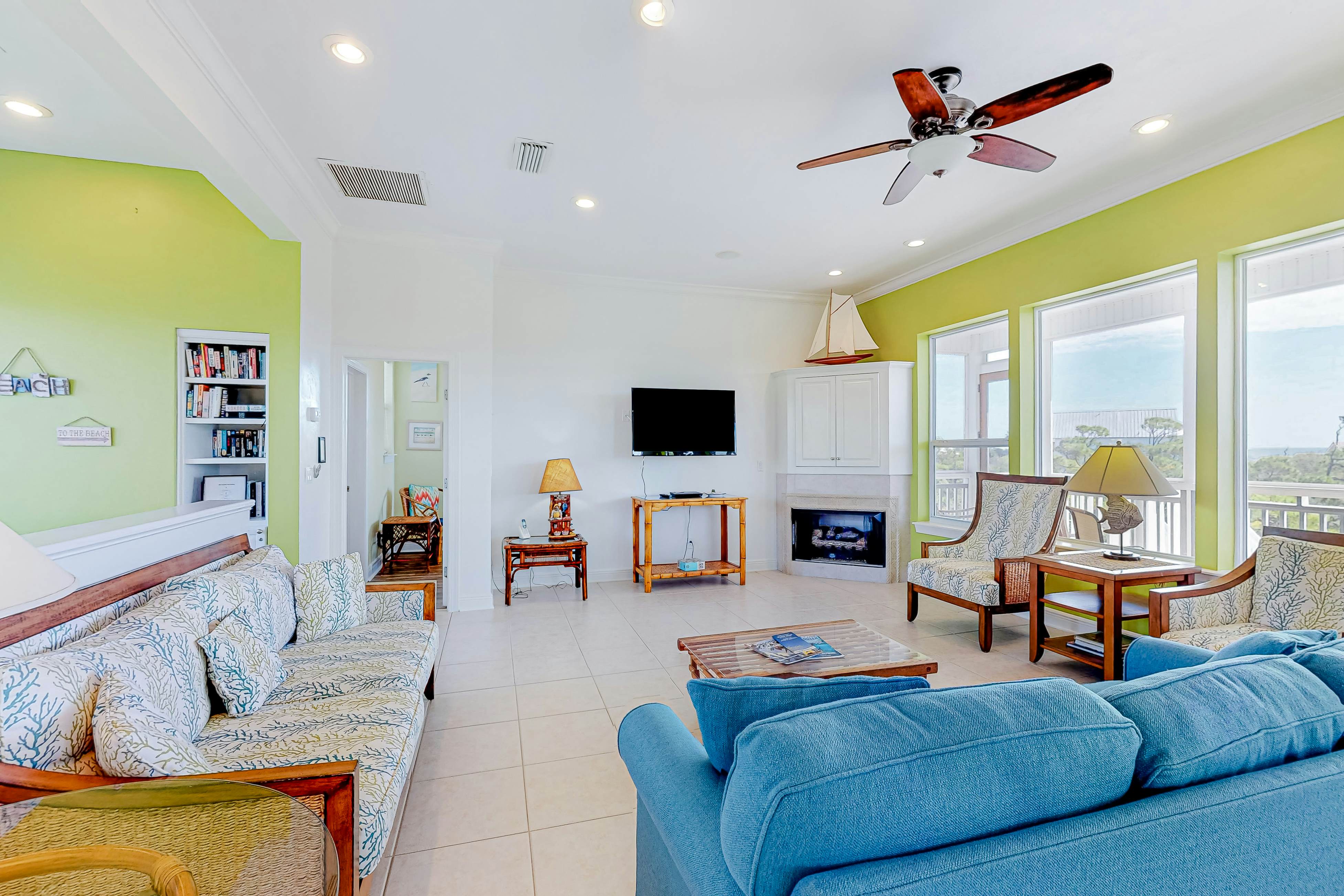Bikinis & Martinis 4 BD St. Island, FL Vacation Rental Vacasa