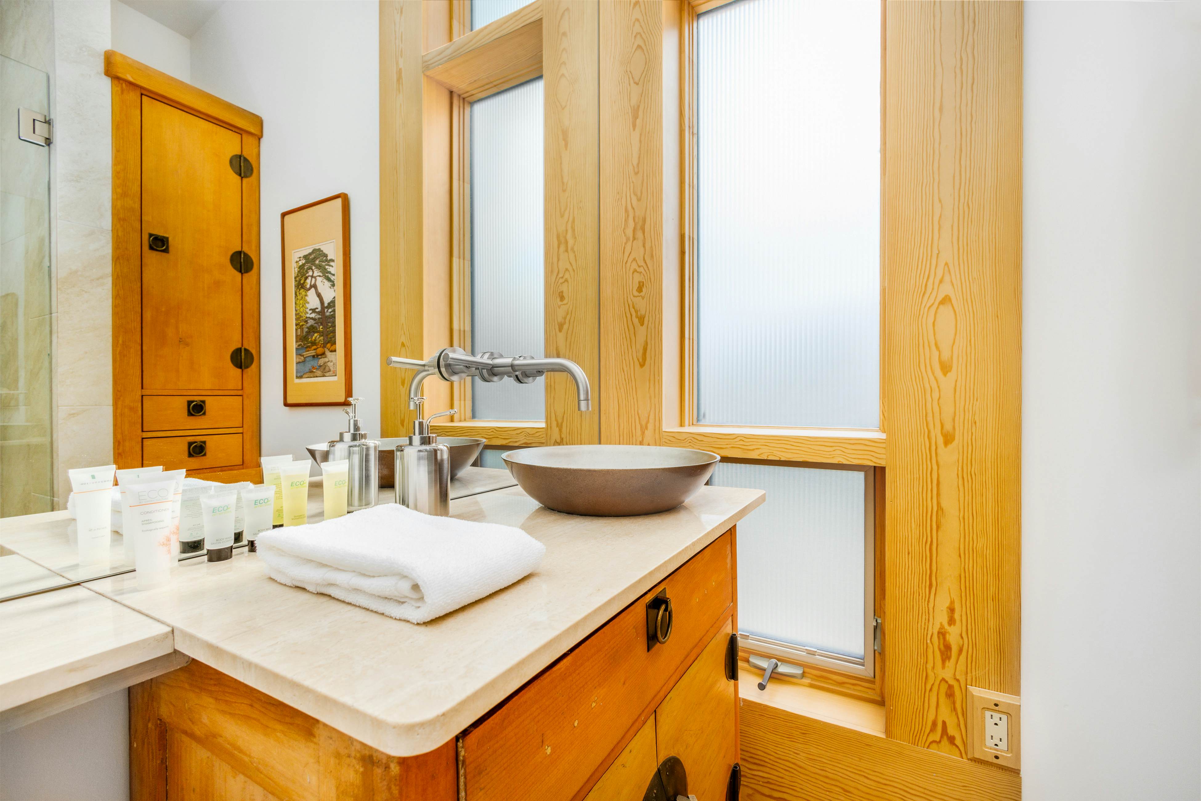 Sleeping Lady Luxury Retreat