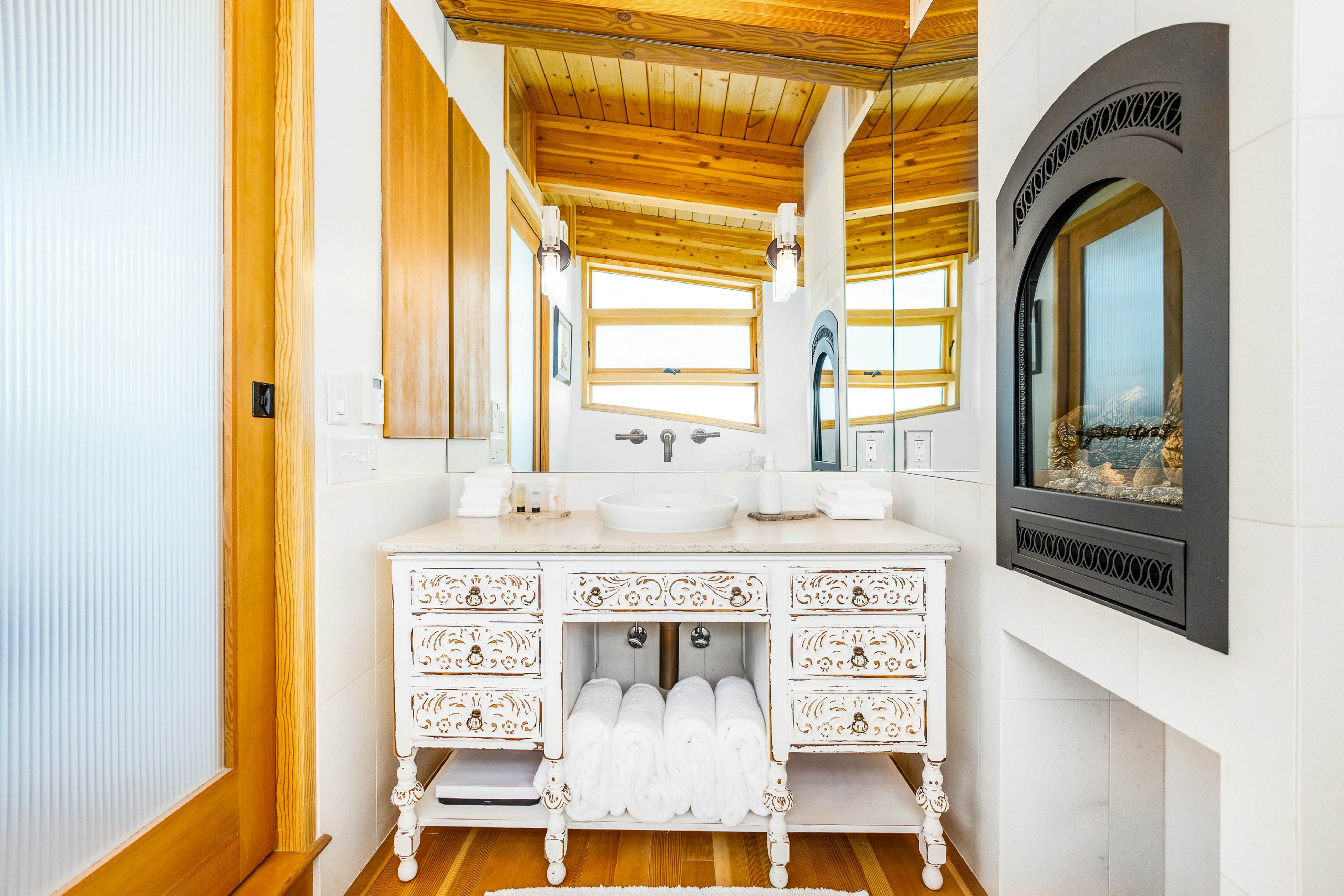 Sleeping Lady Luxury Retreat