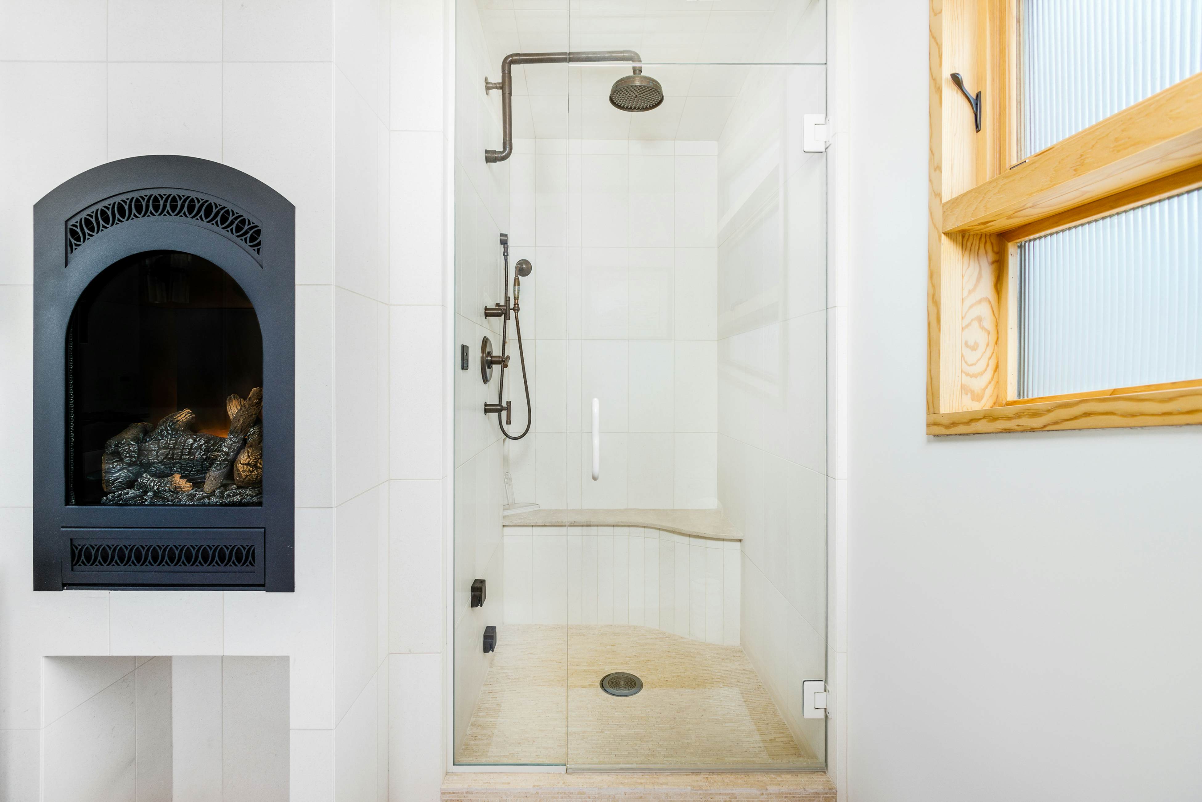 Sleeping Lady Luxury Retreat