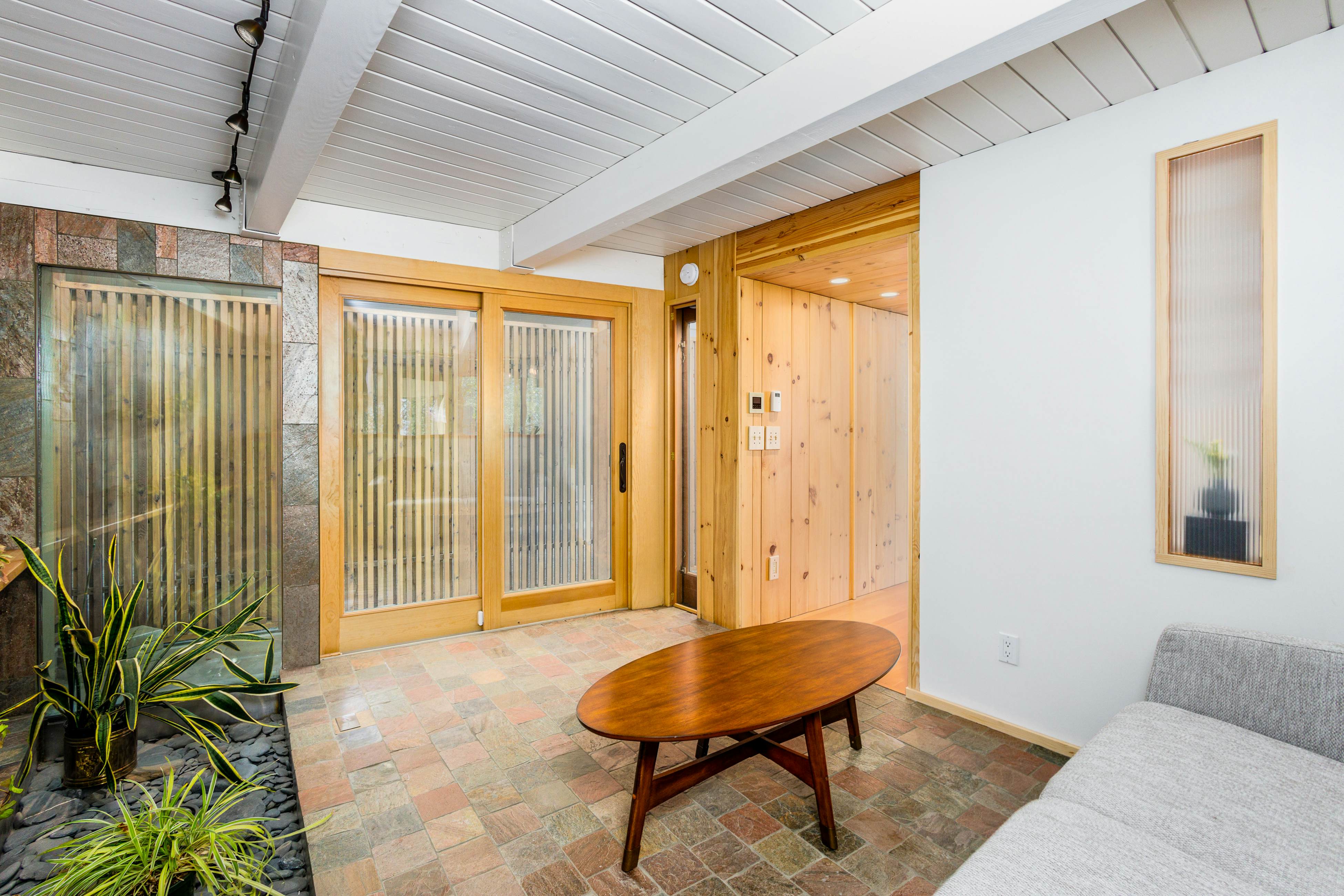 Sleeping Lady Luxury Retreat