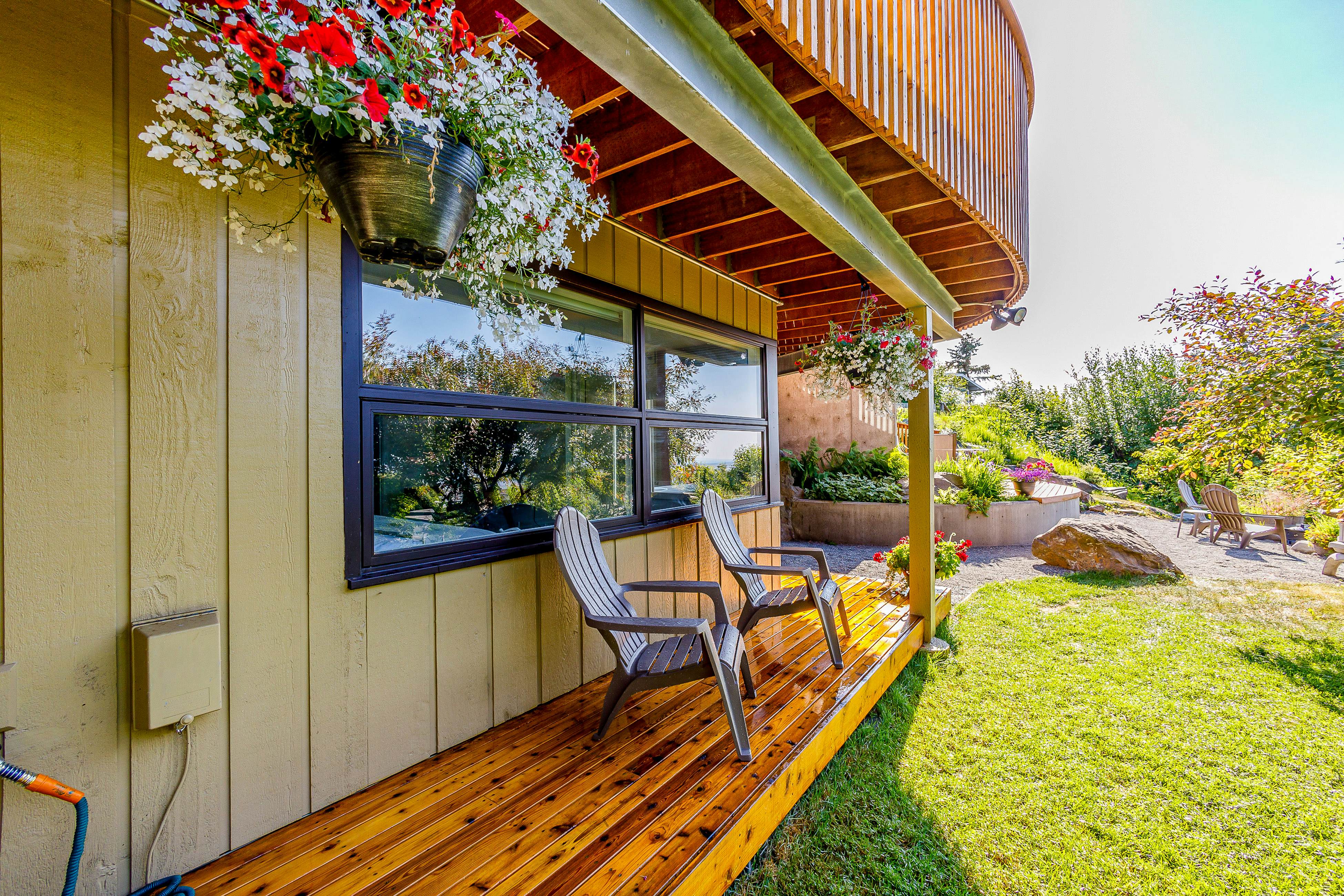 Downtown Contemporary Coastal Oasis