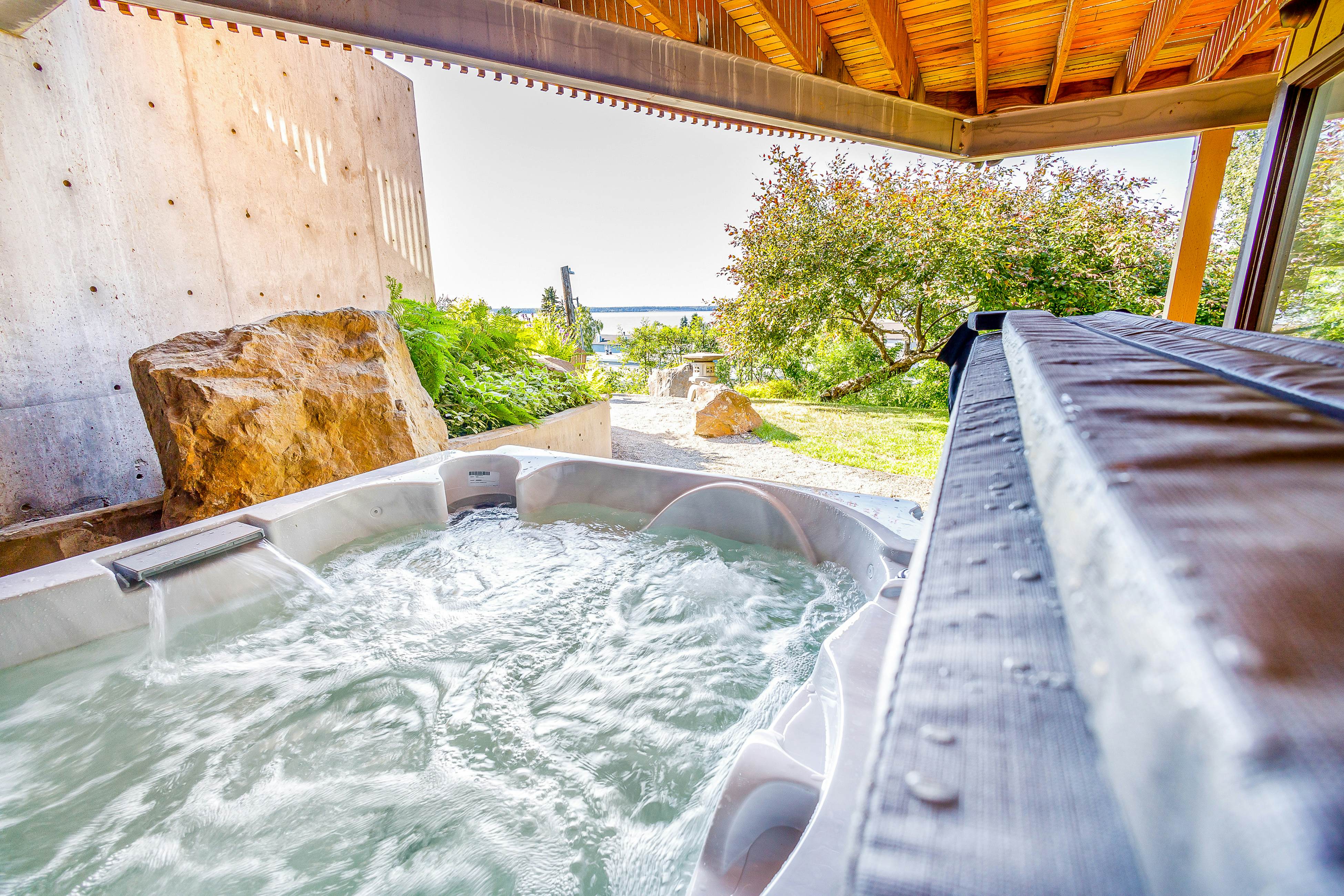 Downtown Contemporary Coastal Oasis