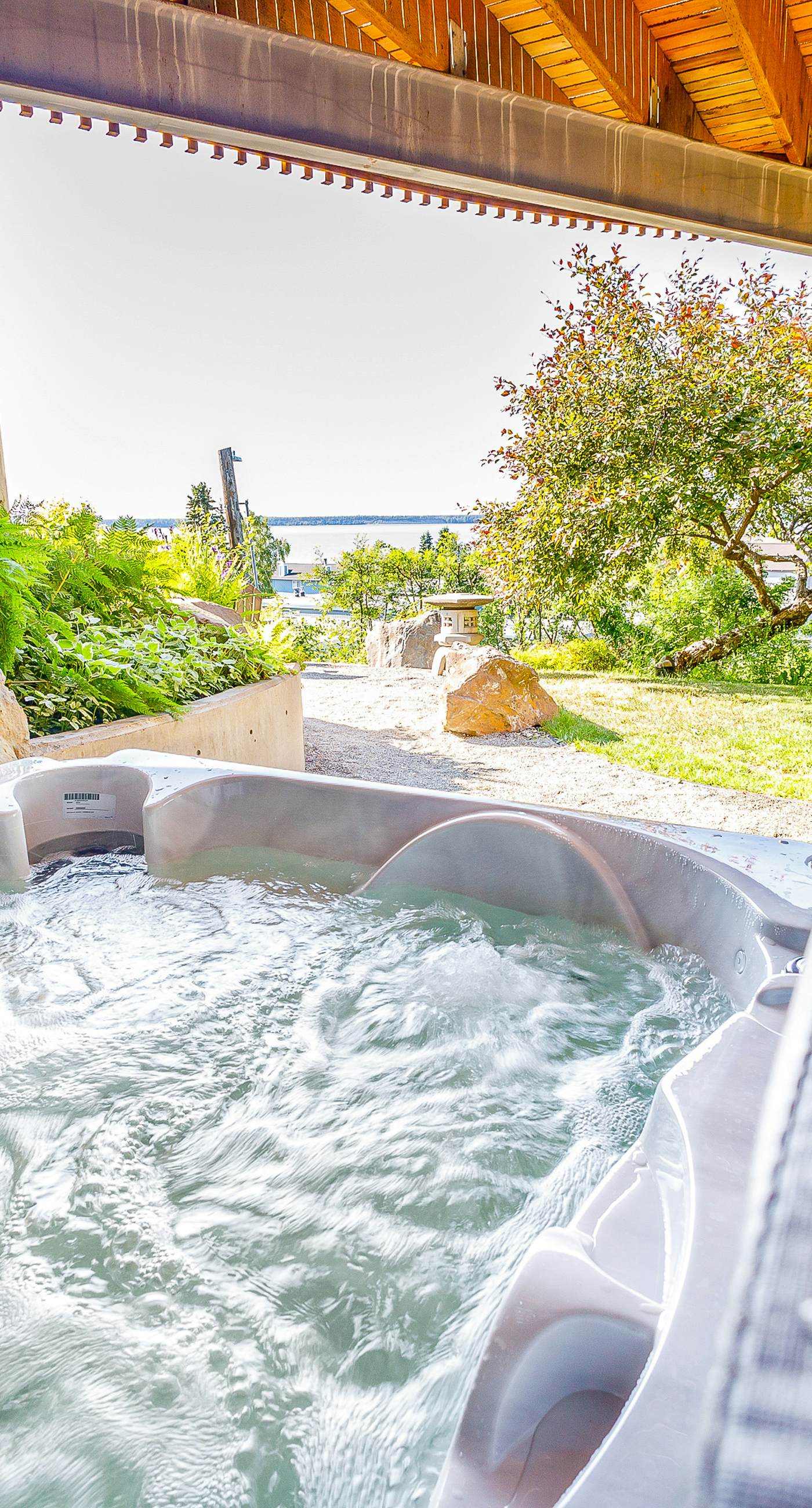 Captain Cook's Luxury Coastal Condo