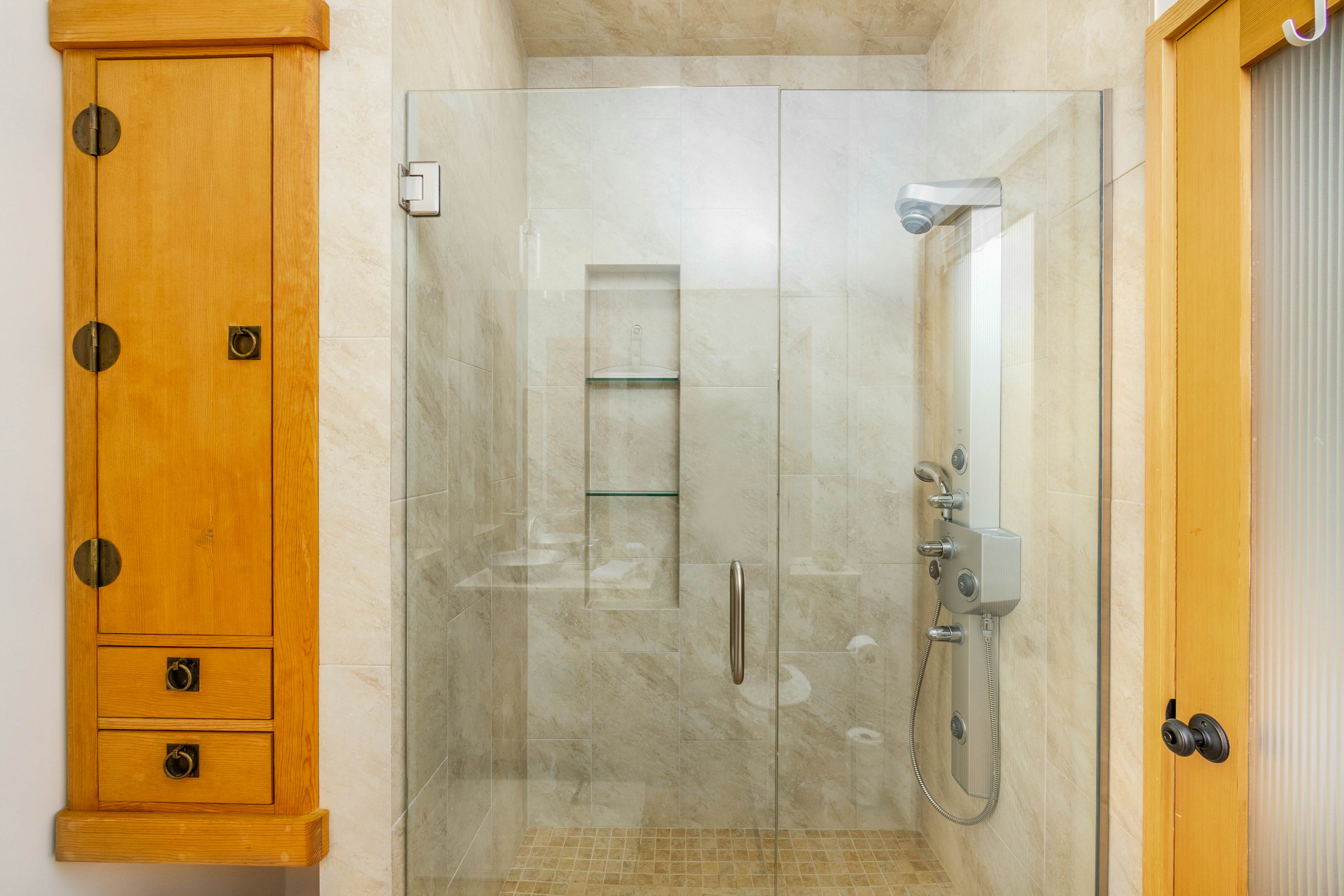 Downtown Contemporary - Full Property