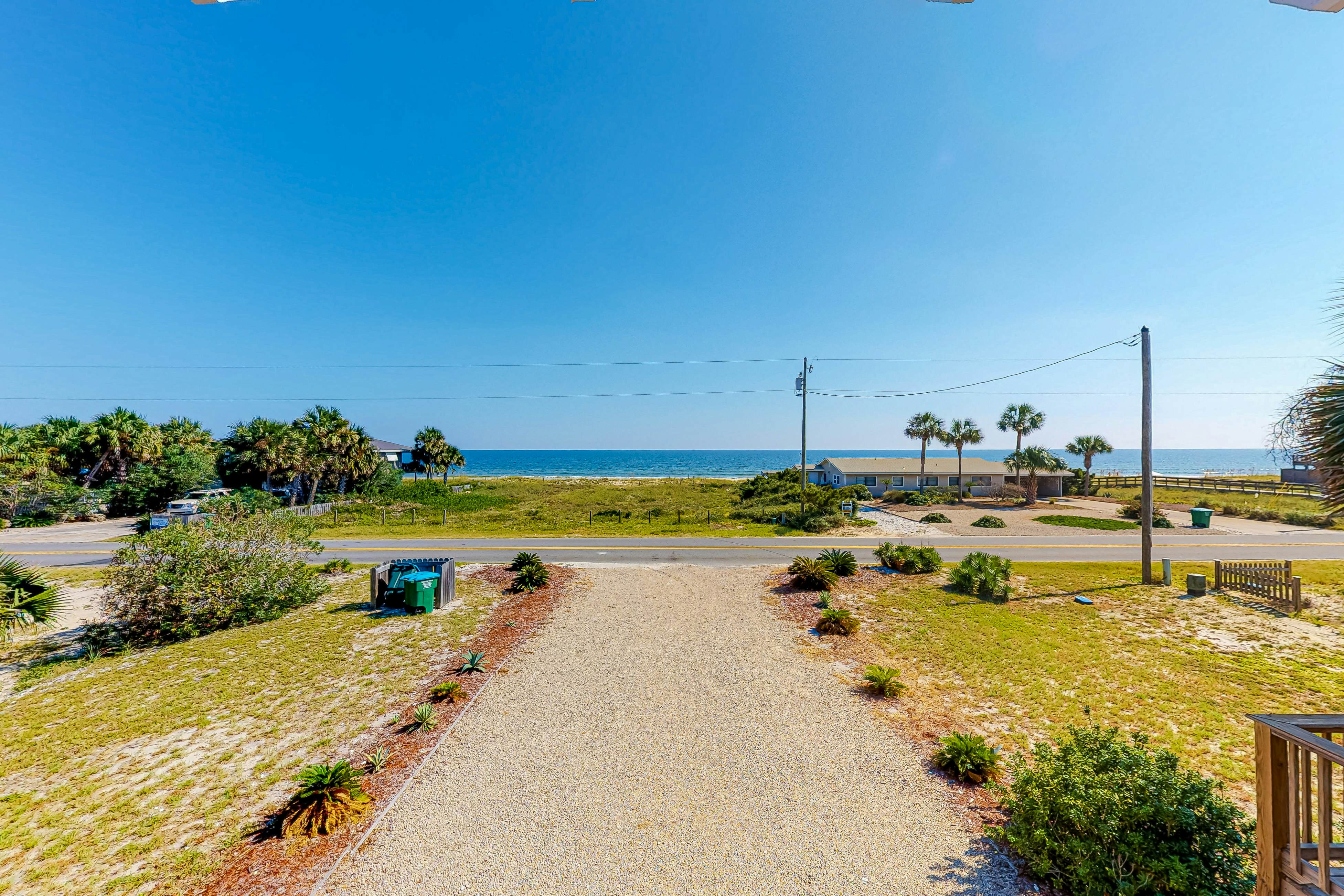 Island Charm 3 BD St. Island, FL Vacation Rental Vacasa