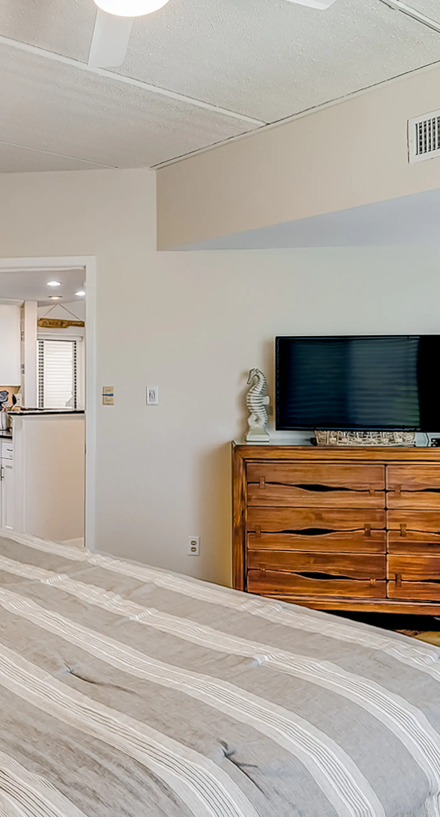 Forest Beach Villas 101