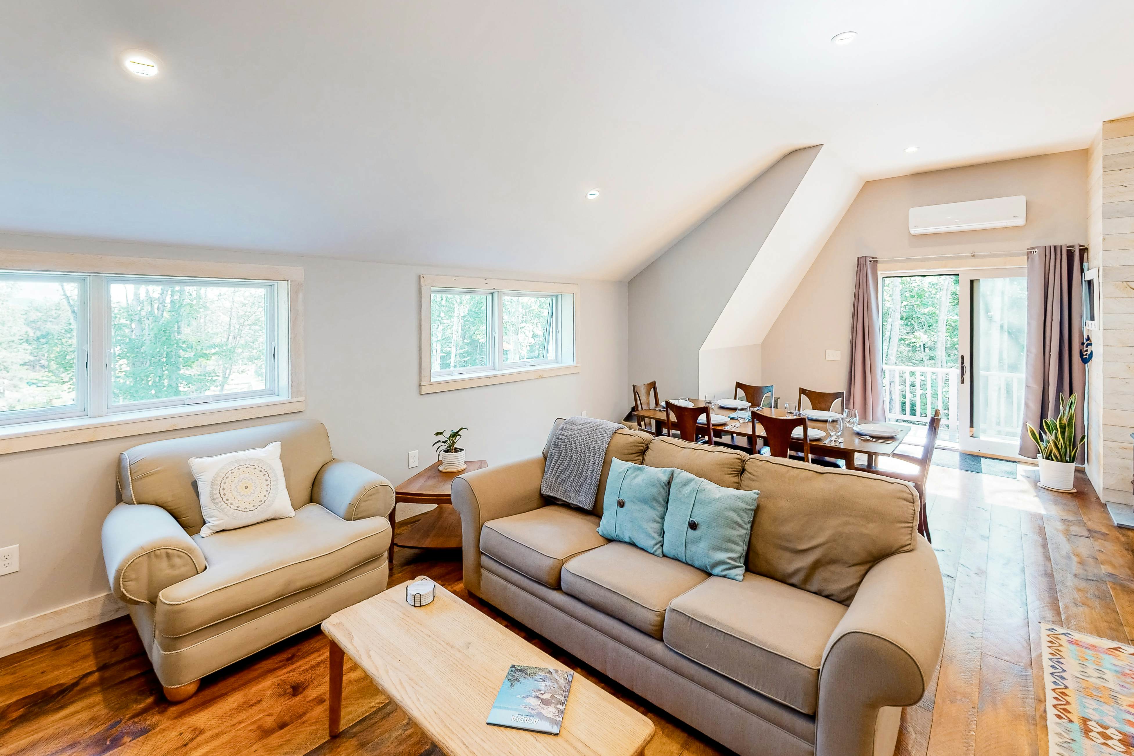 Acadia Cabin Rentals, Vacation Rentals, Cottages Vacasa