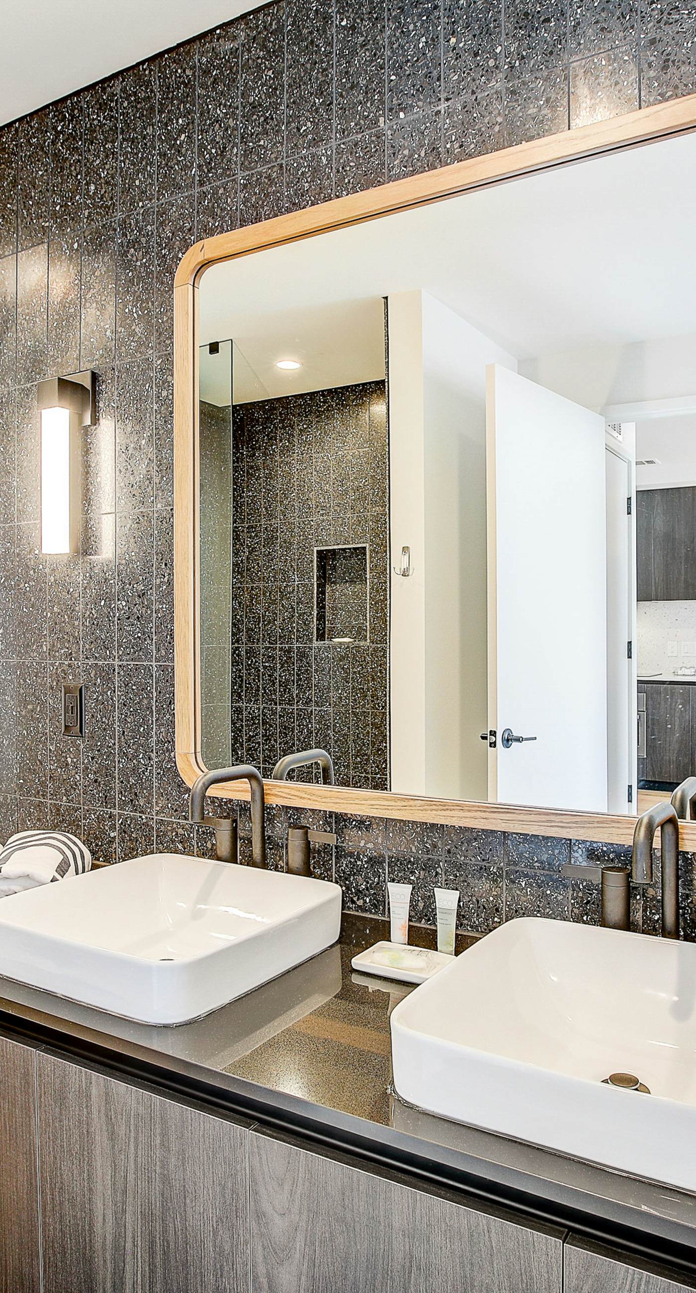 Natiivo Austin Tranquility