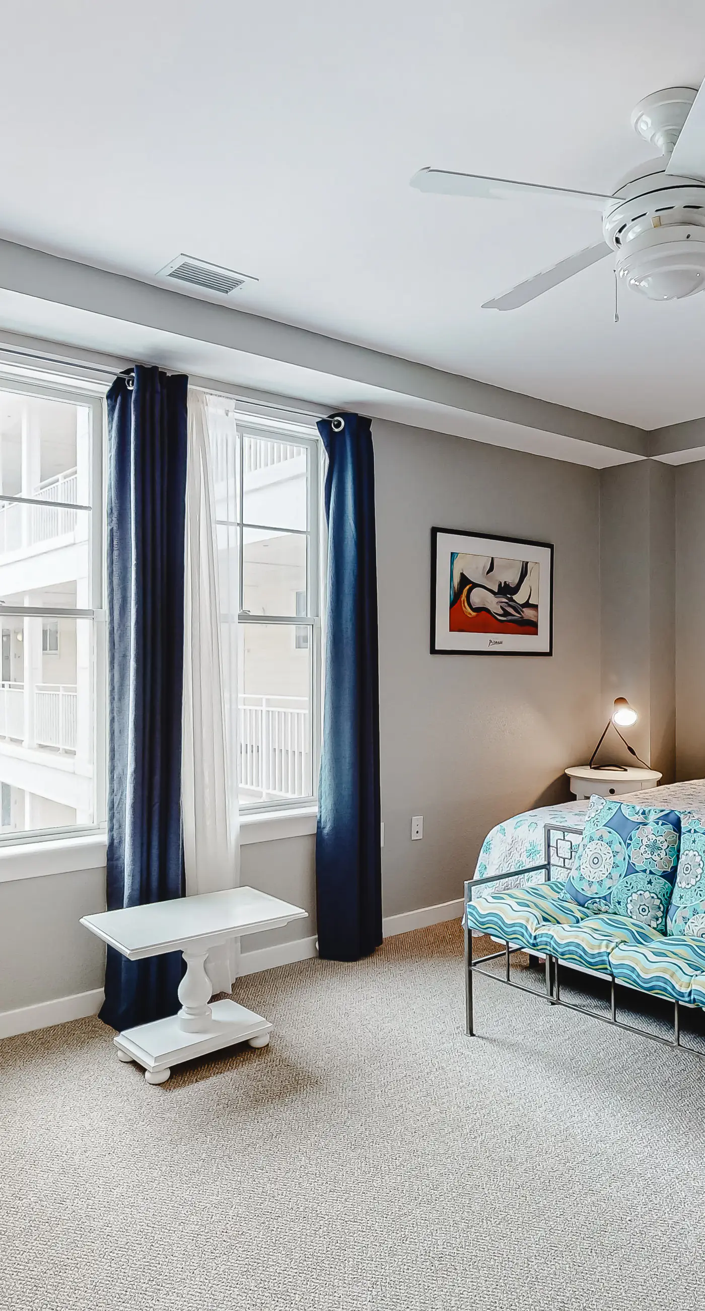 The Sanctuary - No Worries 304B