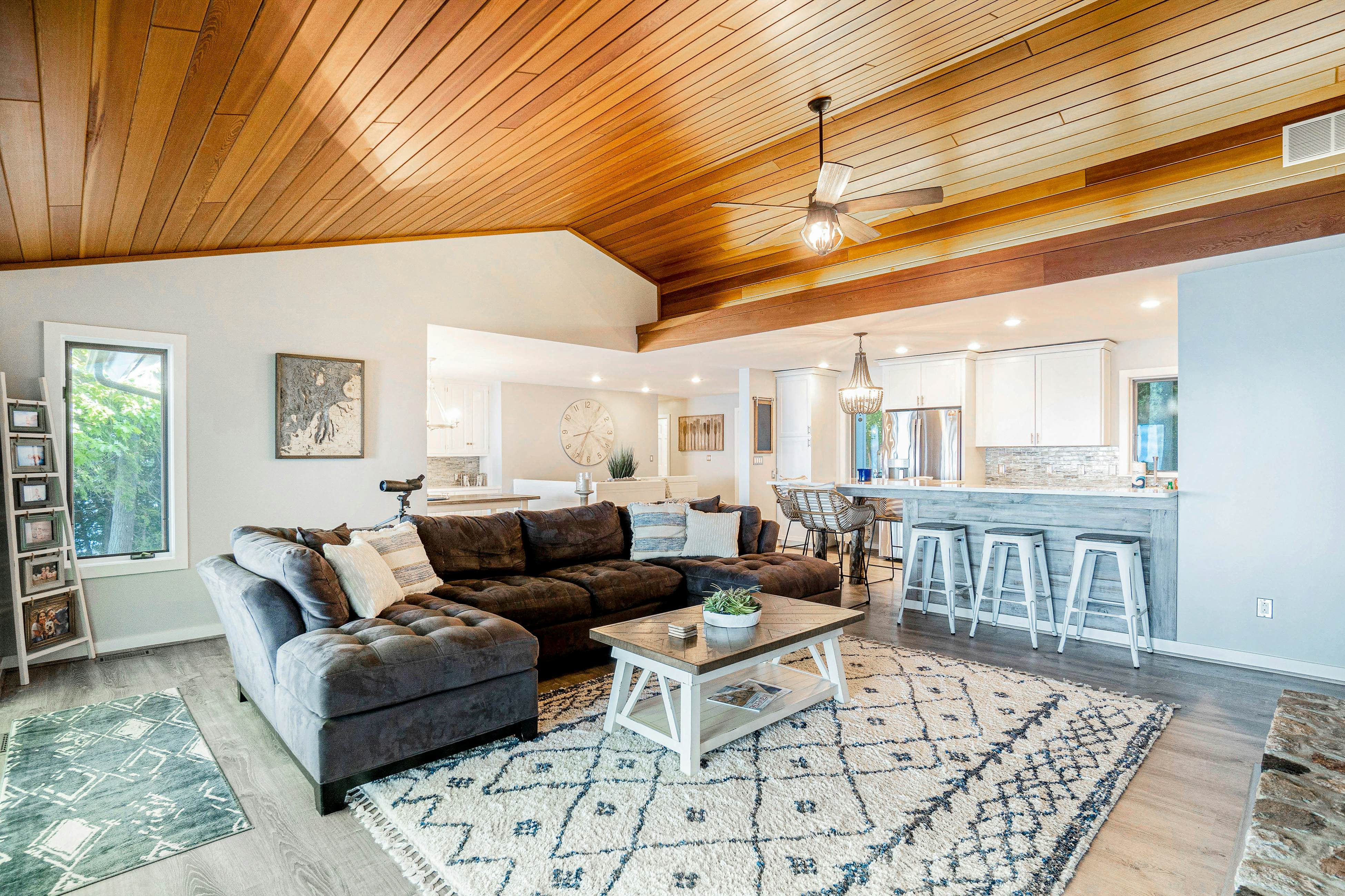 Lake Leelanau Vacation Rentals, Cabin Rentals, Cottages Vacasa