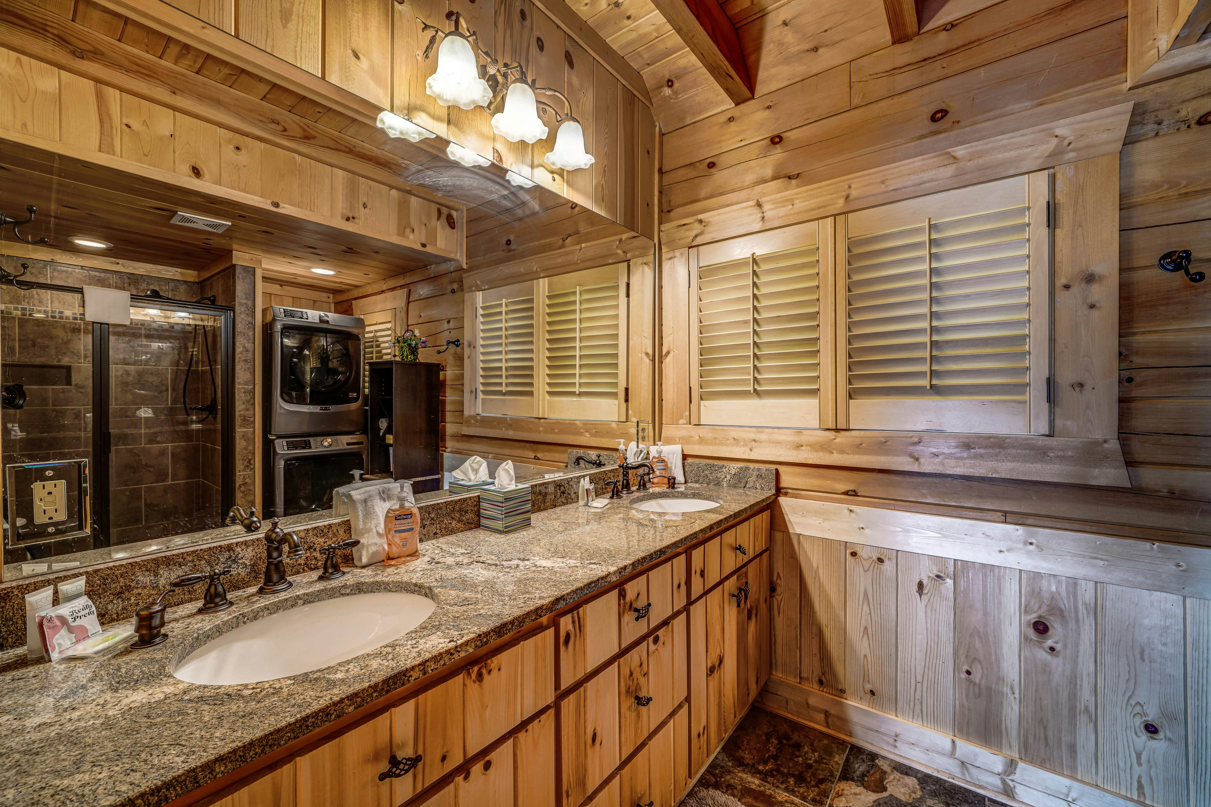 Log Haven 4 BD Dawsonville, GA Vacation Rental Vacasa