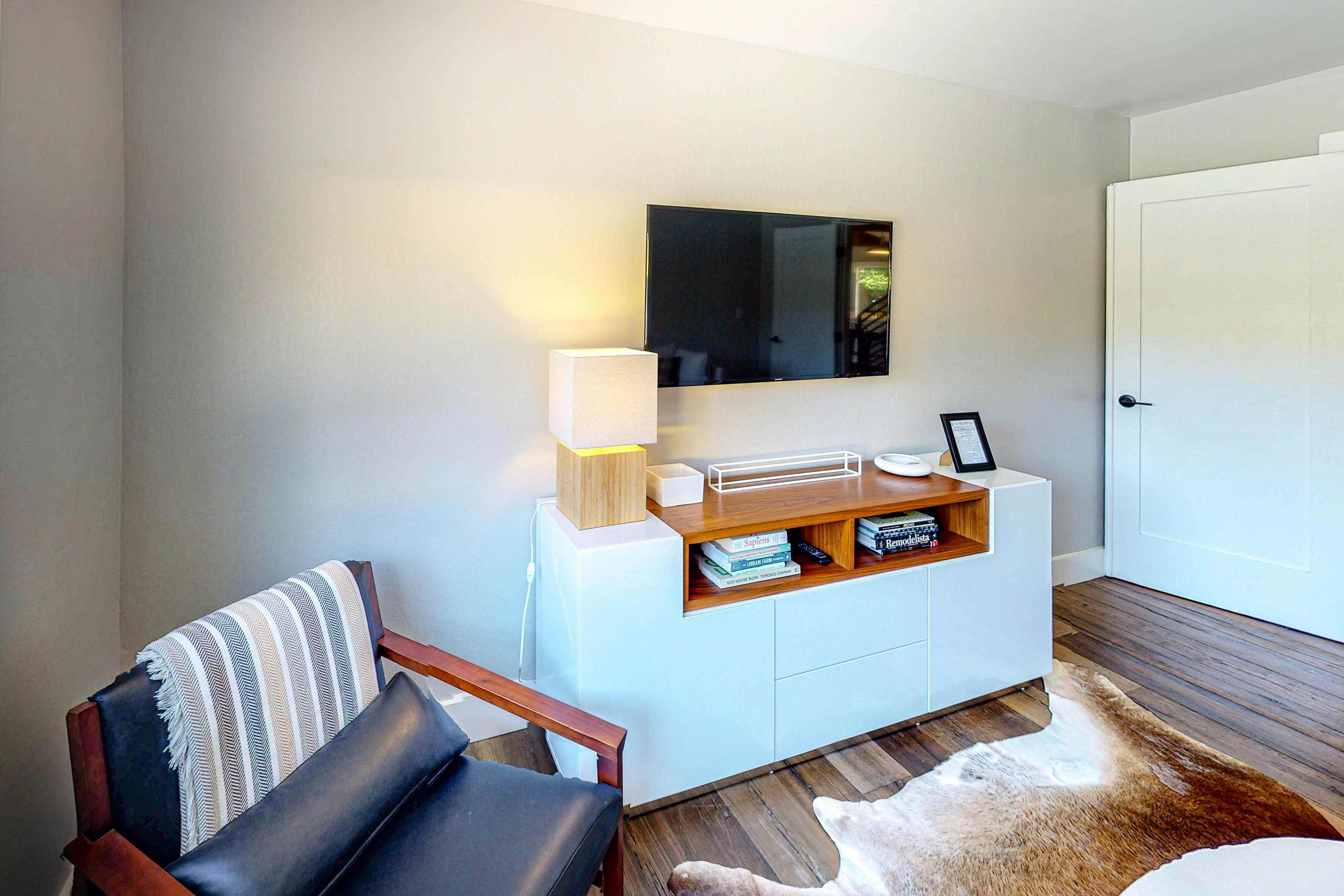 Modern Country Retreat close to Sonoma Plaza