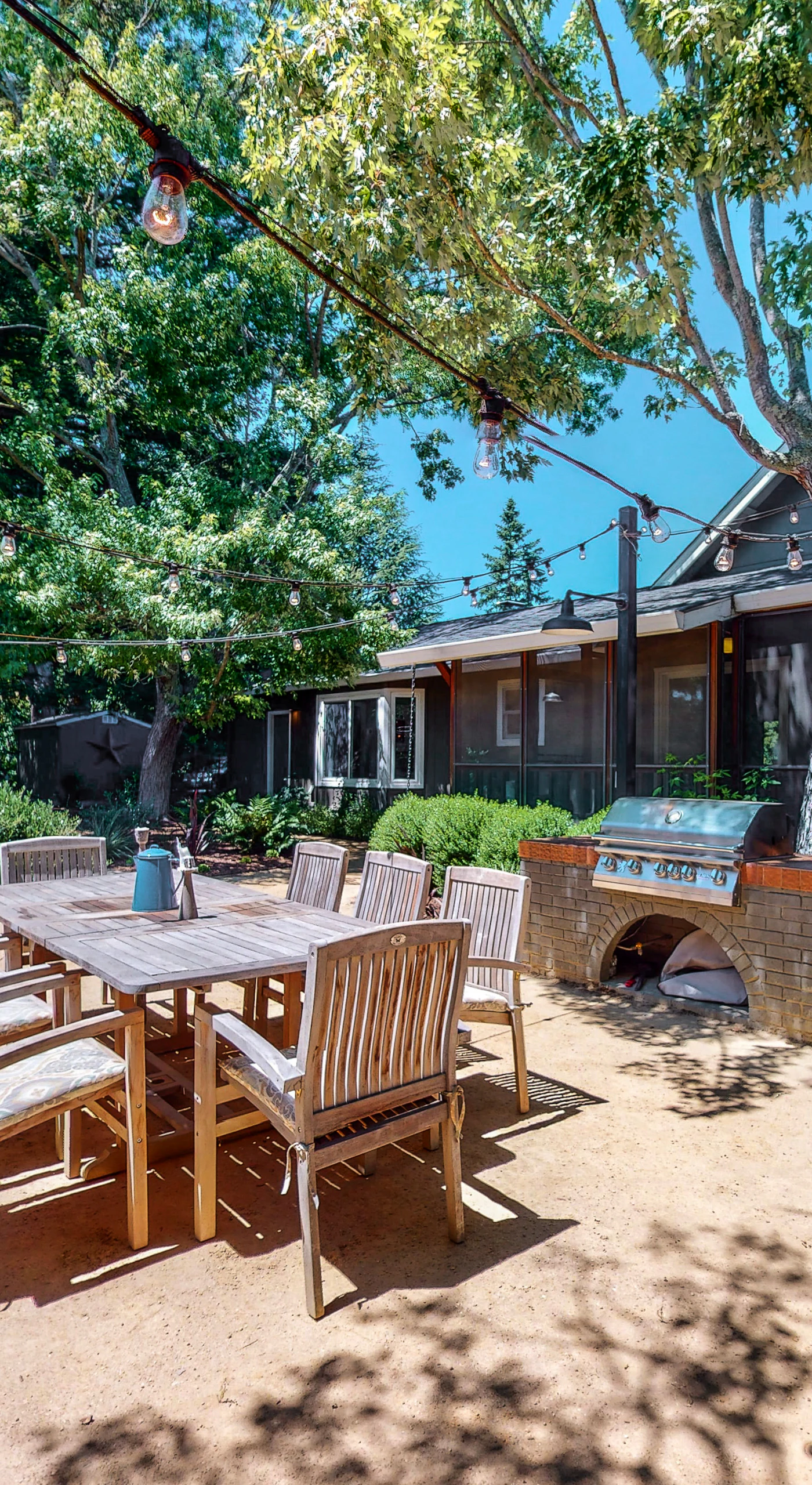 Gather your group under mature shade trees at this al fresco dining patio — the built-in BBQ grill makes farm-to-table Sonoma cookouts effortless.
