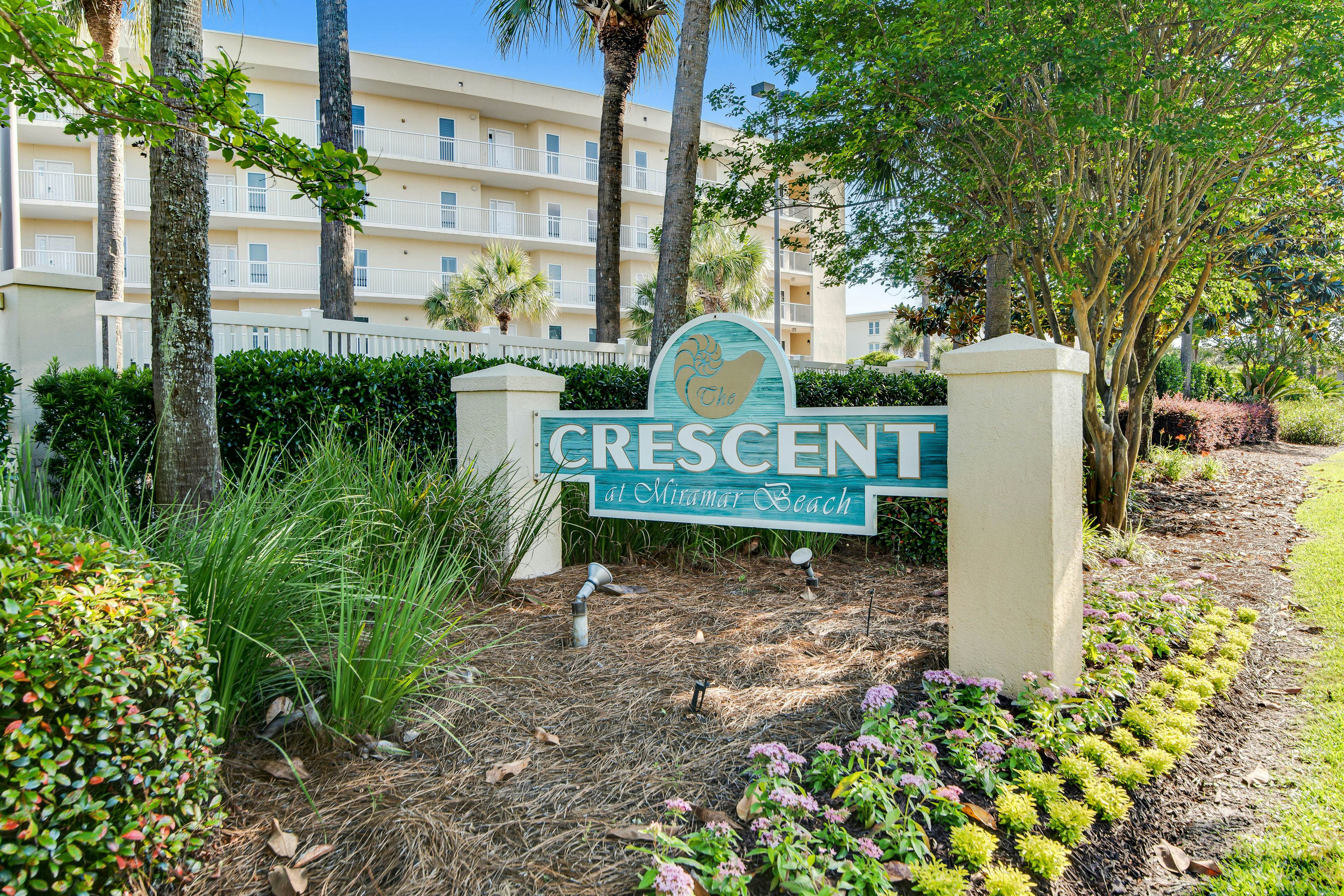 Crescent 316