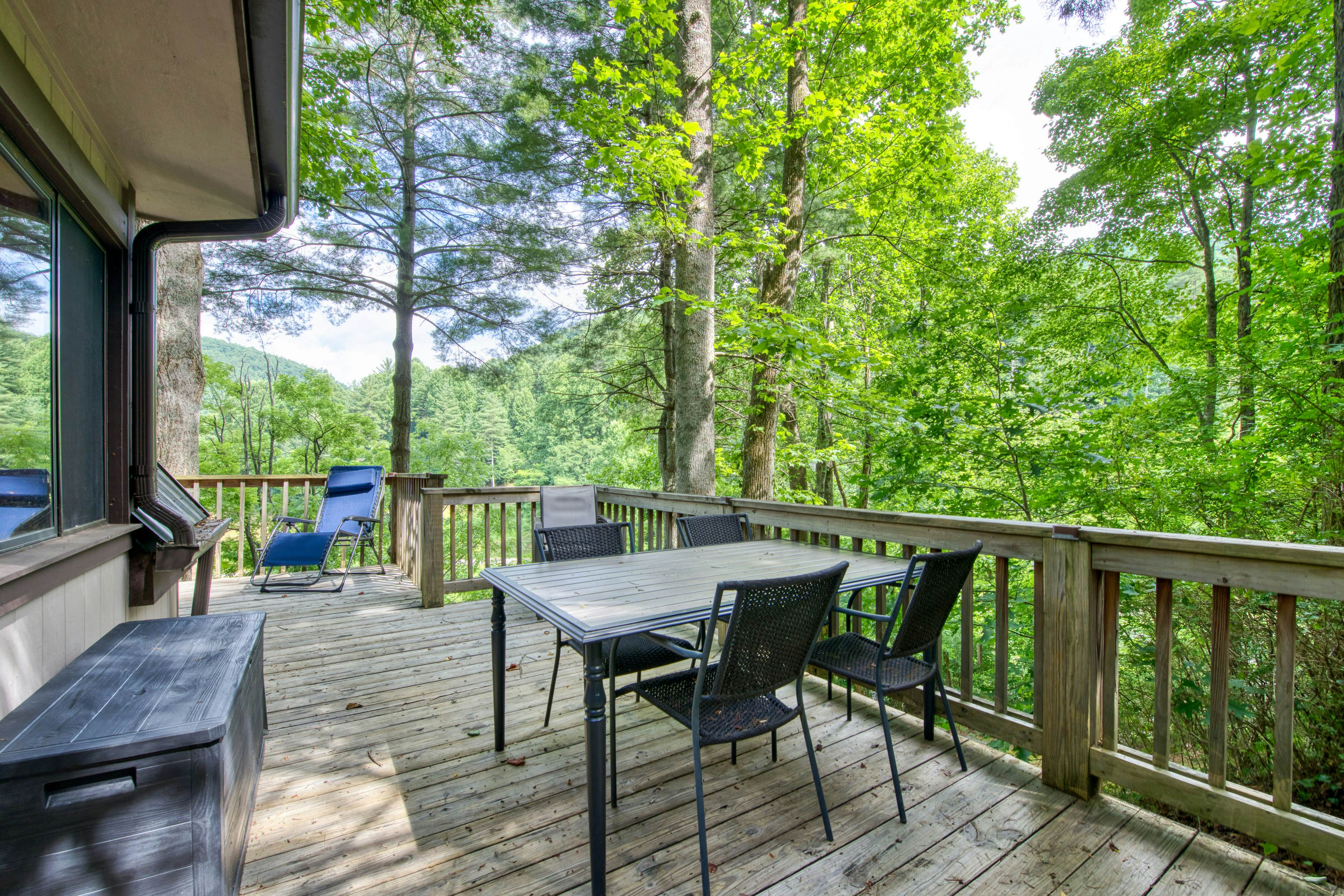 Chalet at Peek's Creek 2 BD Franklin, NC Vacation Rental Vacasa