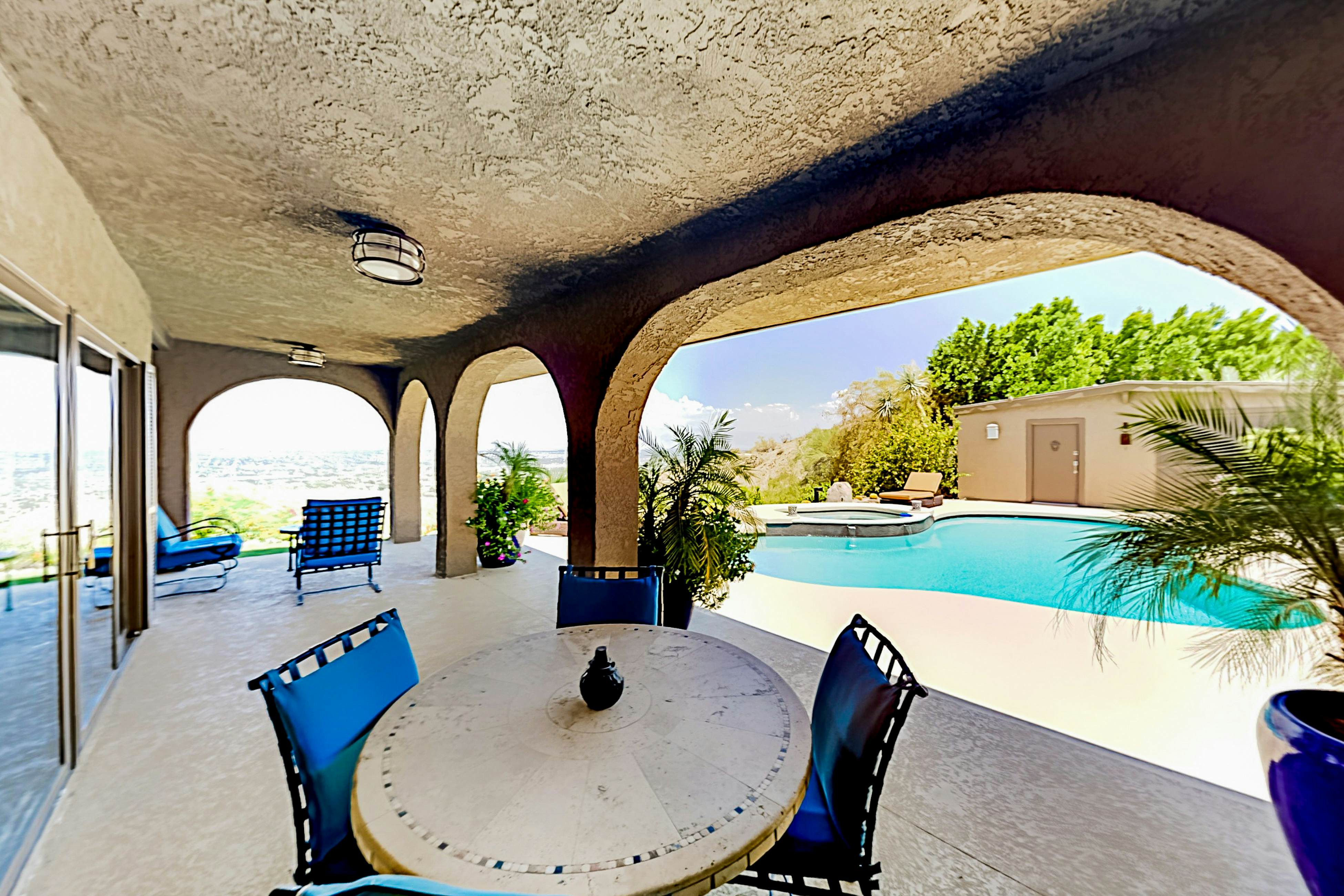 Cliff House - El Paseo Retreat 