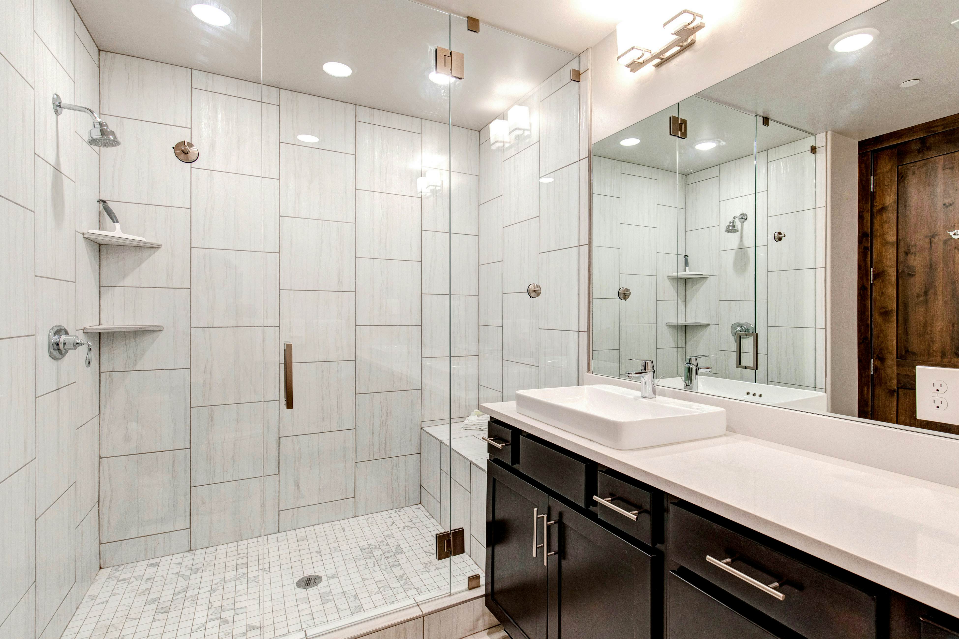 Blackstone Luxury  207