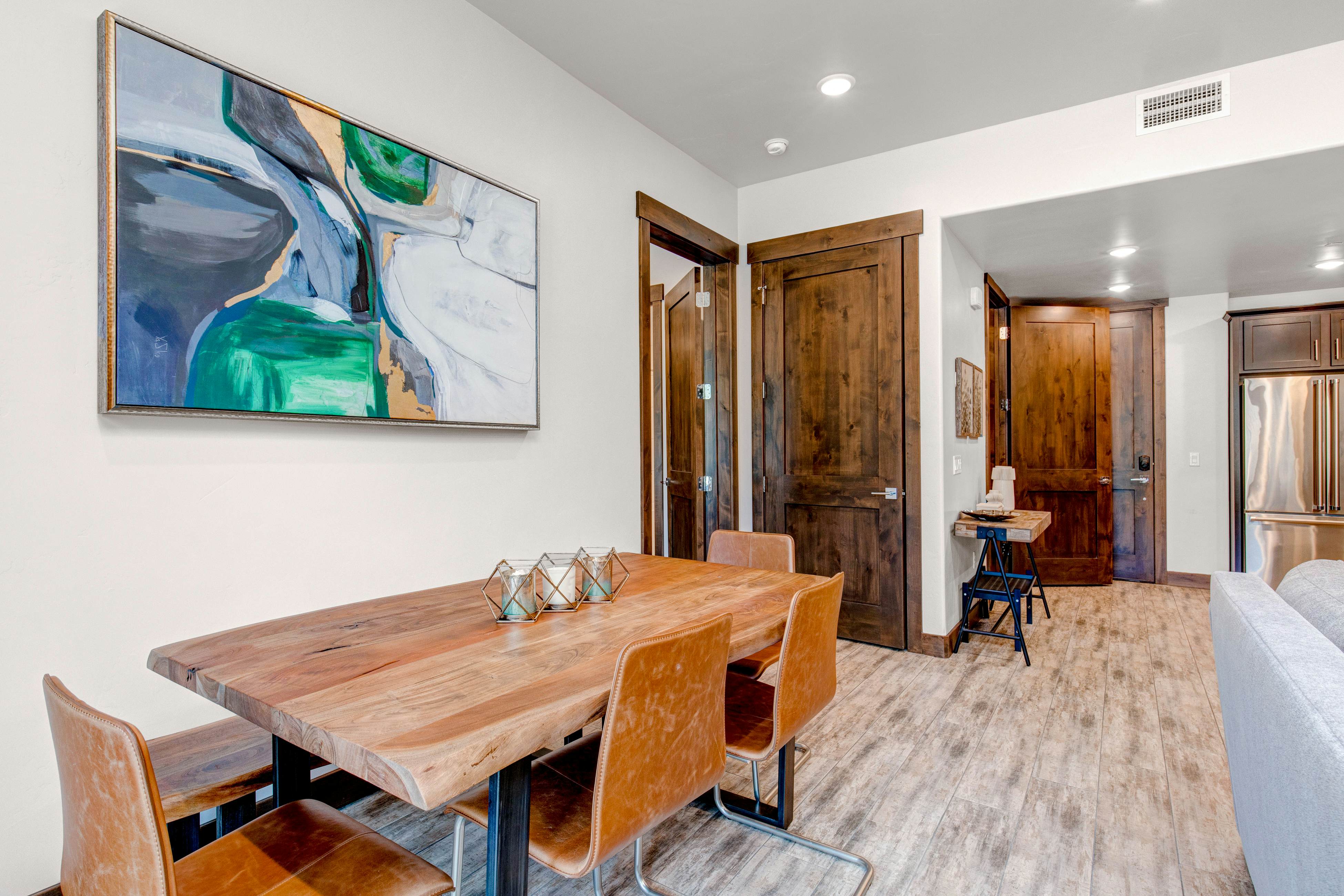 Blackstone Luxury  207