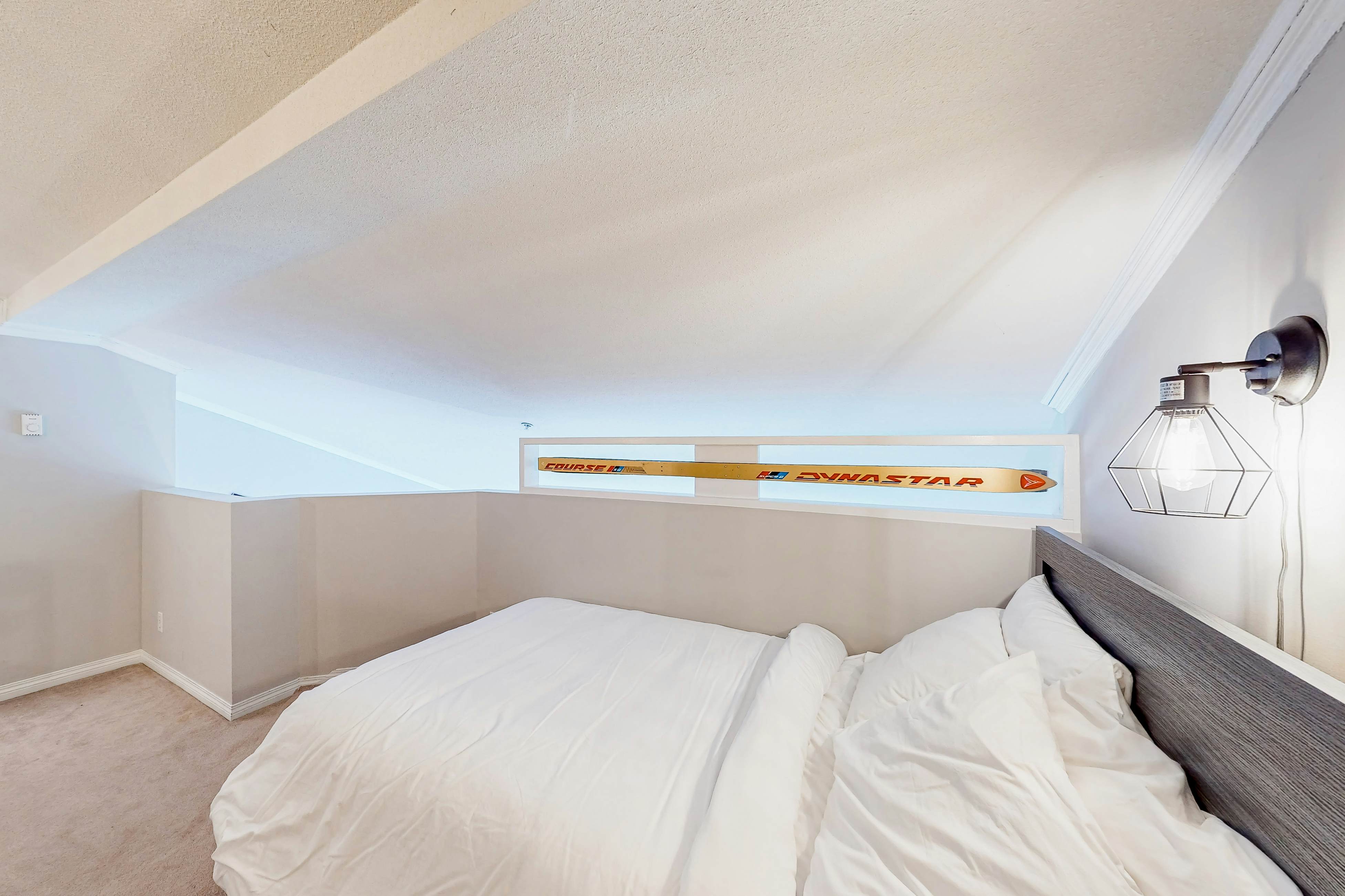 Hilltop Hideaway Condo - Legacy 401