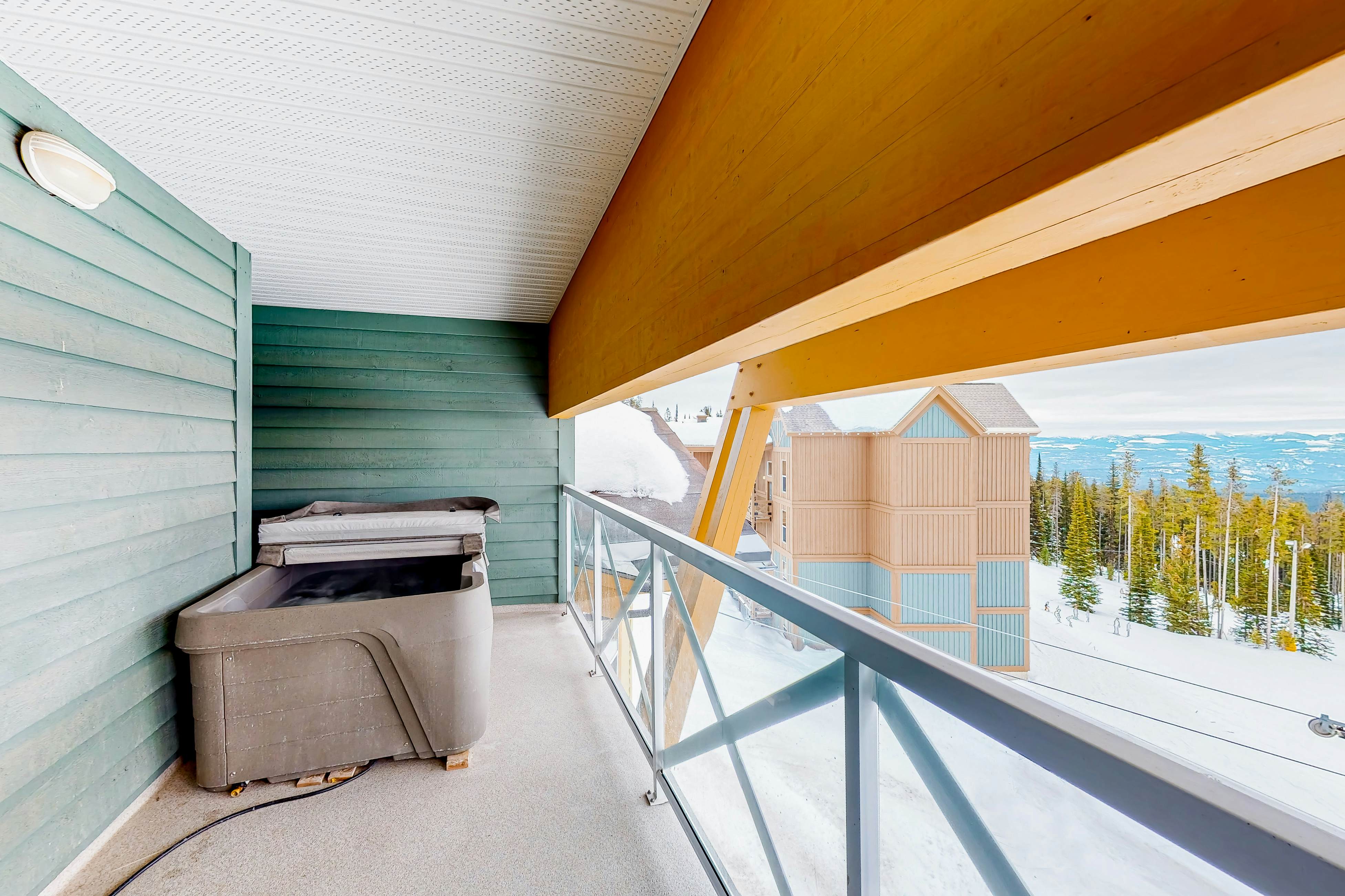 Hilltop Hideaway Condo - Legacy 401