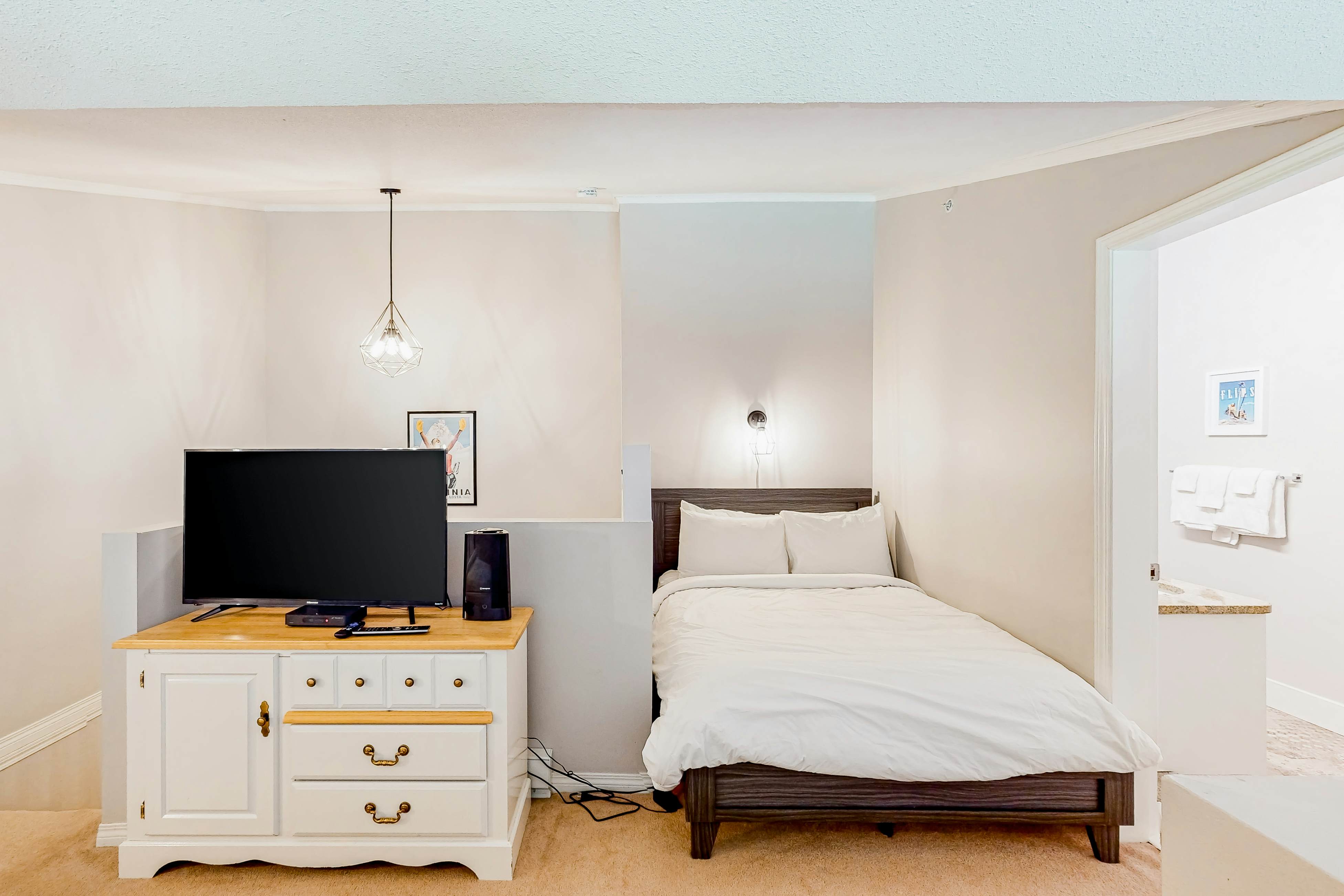 Hilltop Hideaway Condo - Legacy 401