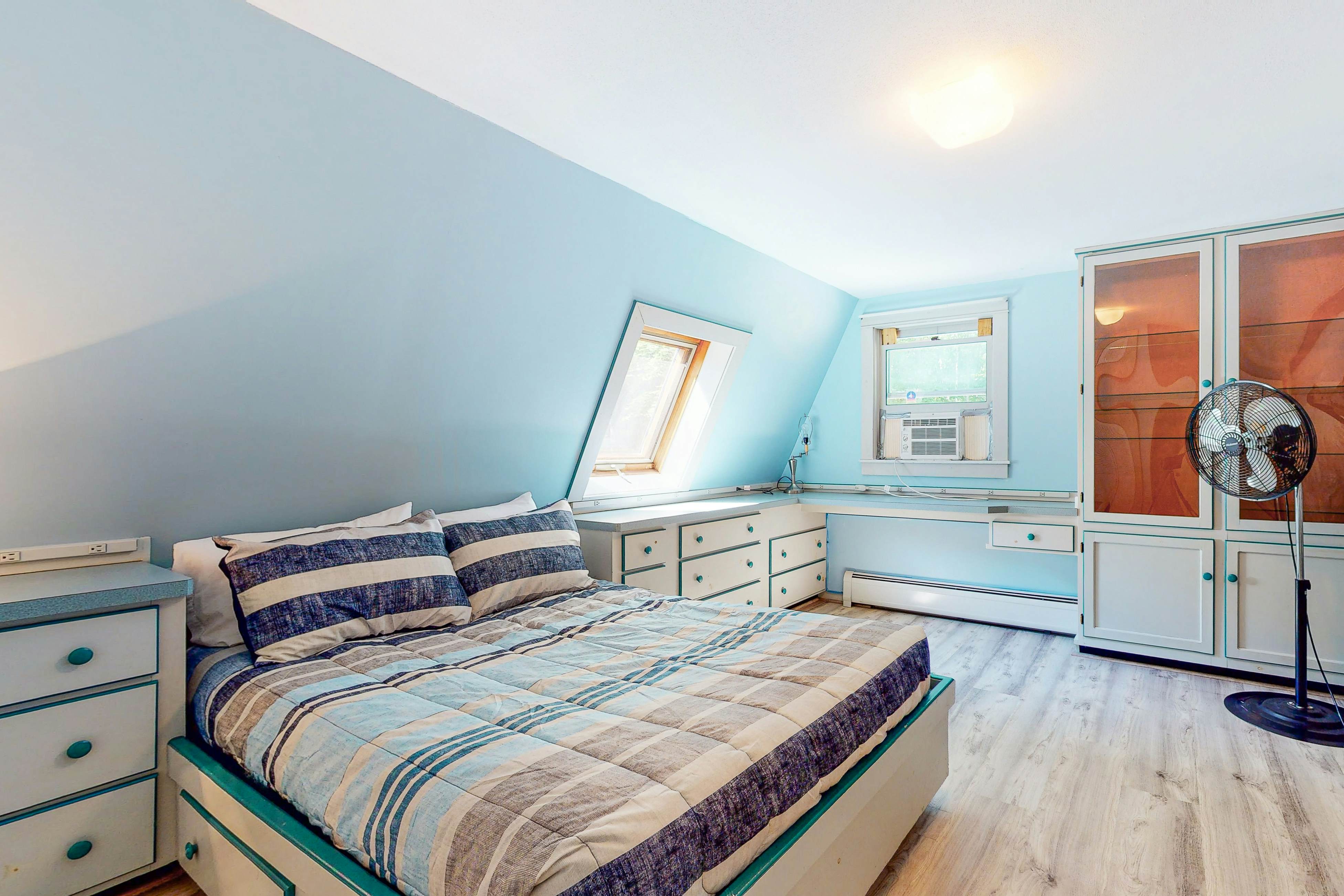 Tuftonboro Retreat 4 BD Tuftonboro, NH Vacation Rental Vacasa