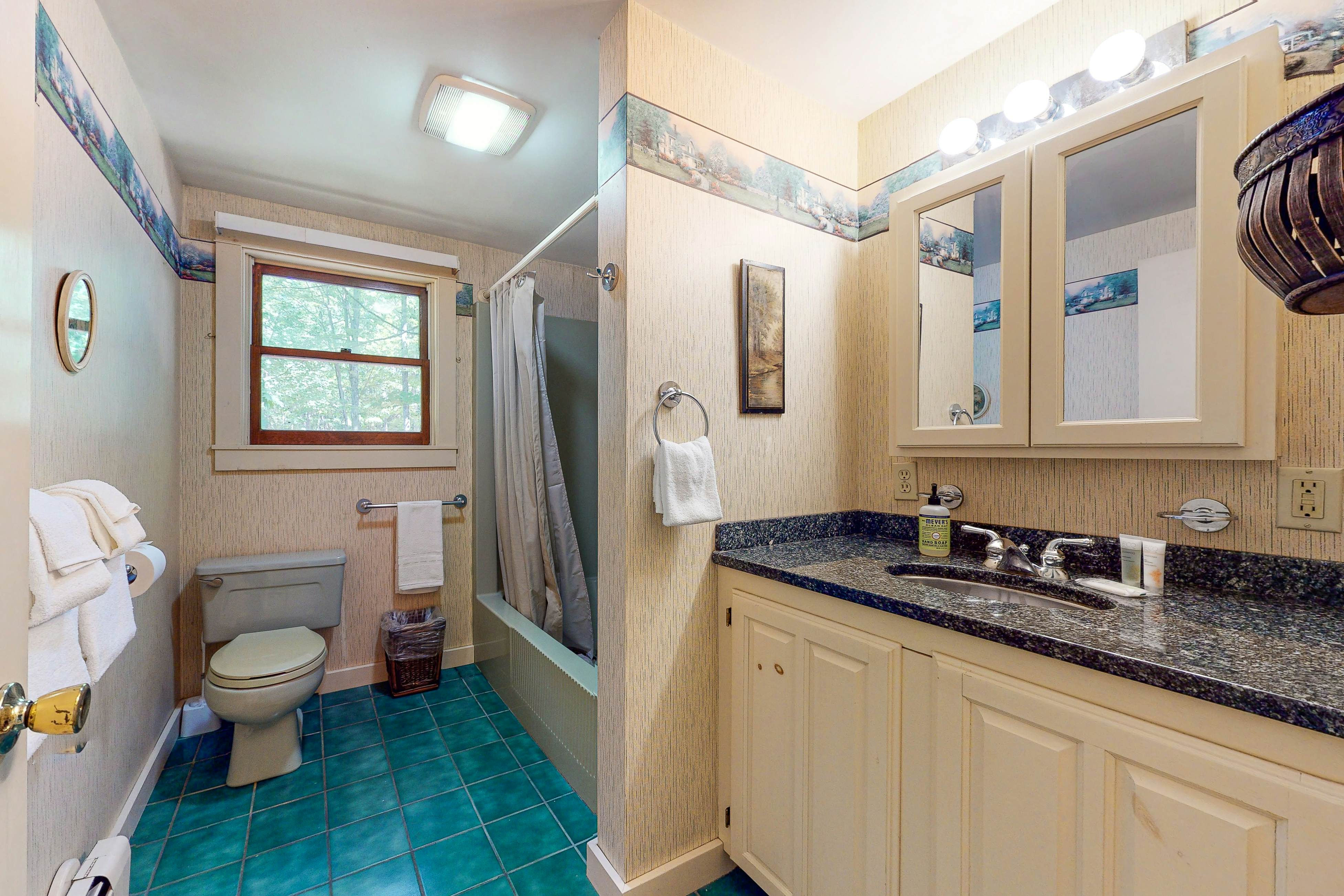 Tuftonboro Retreat 4 BD Tuftonboro, NH Vacation Rental Vacasa