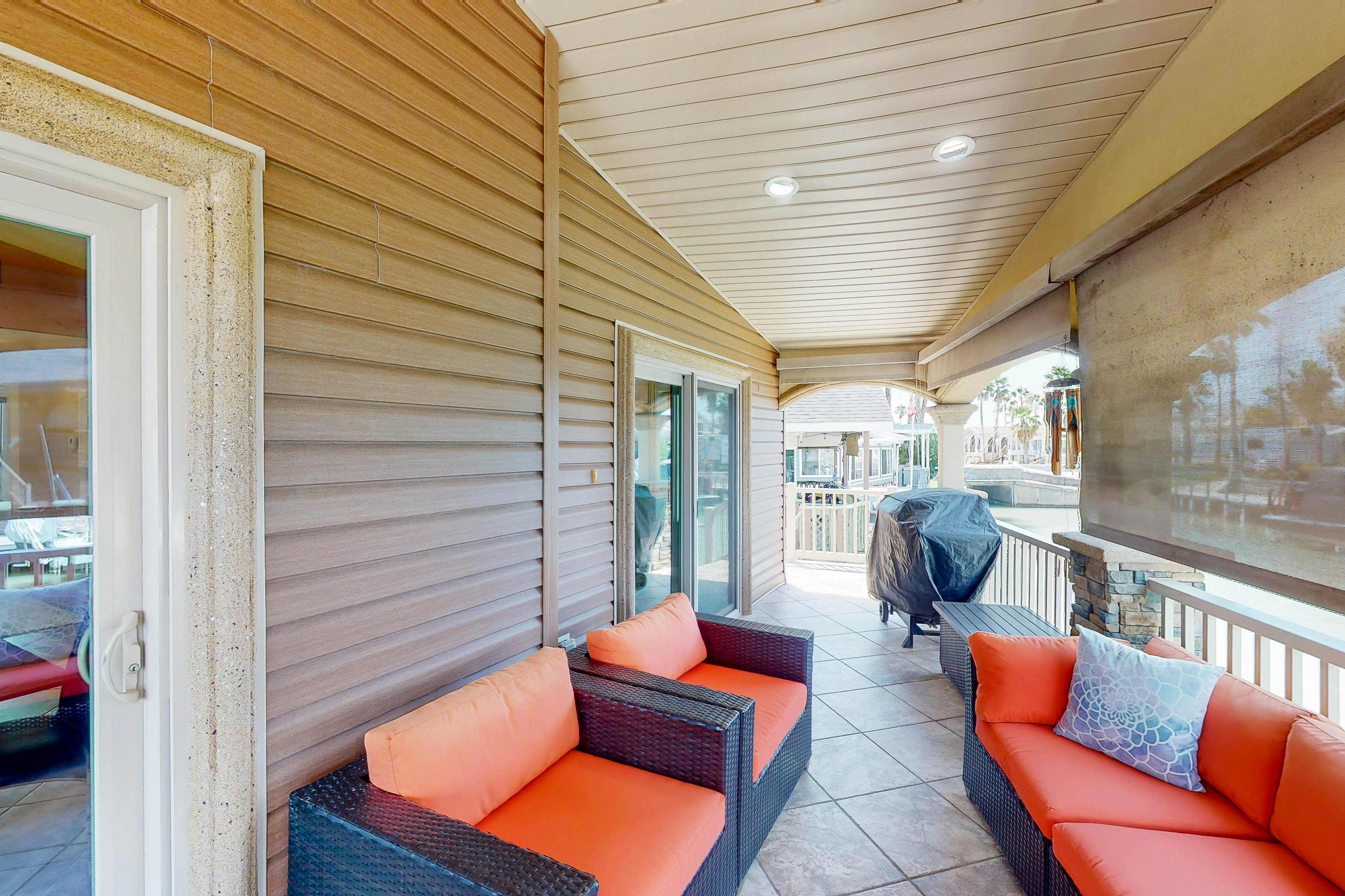 Long Island Village 502 W Clam