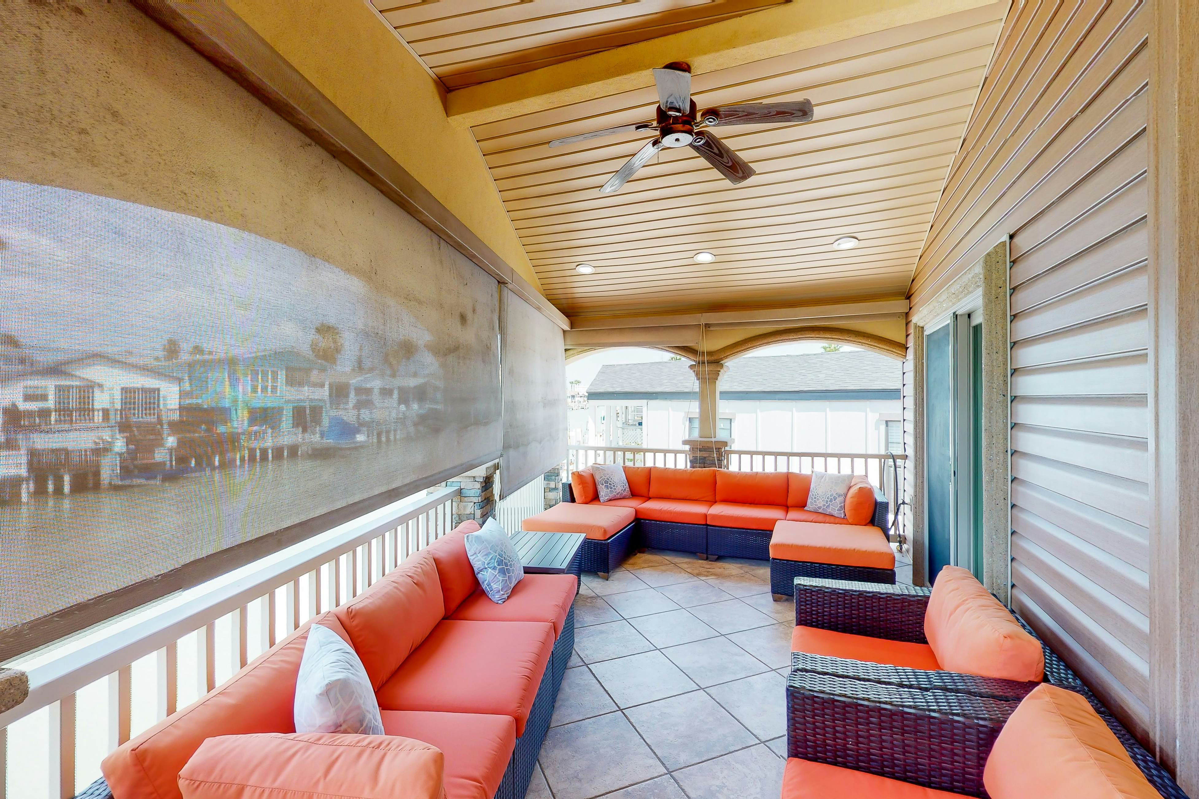 Long Island Village 502 W Clam