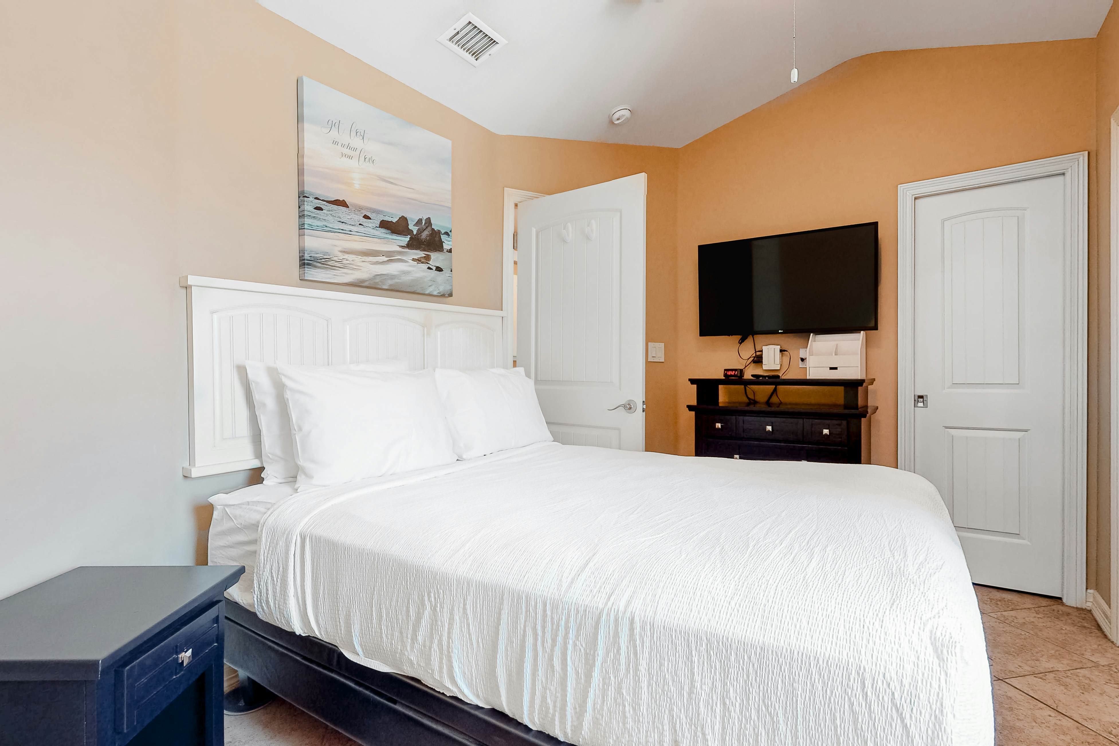 Long Island Village 502 W Clam