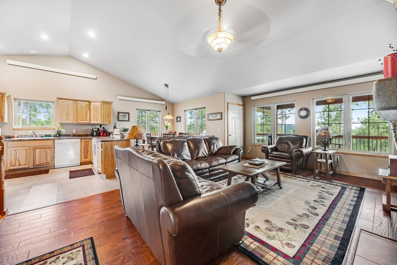 Cliffview Cabin 3 BD Nemo, SD Vacation Rental Vacasa