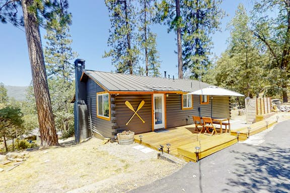 Sugar Pine Log Cabin | 2 BD Oakhurst, CA Vacation Rental | Vacasa